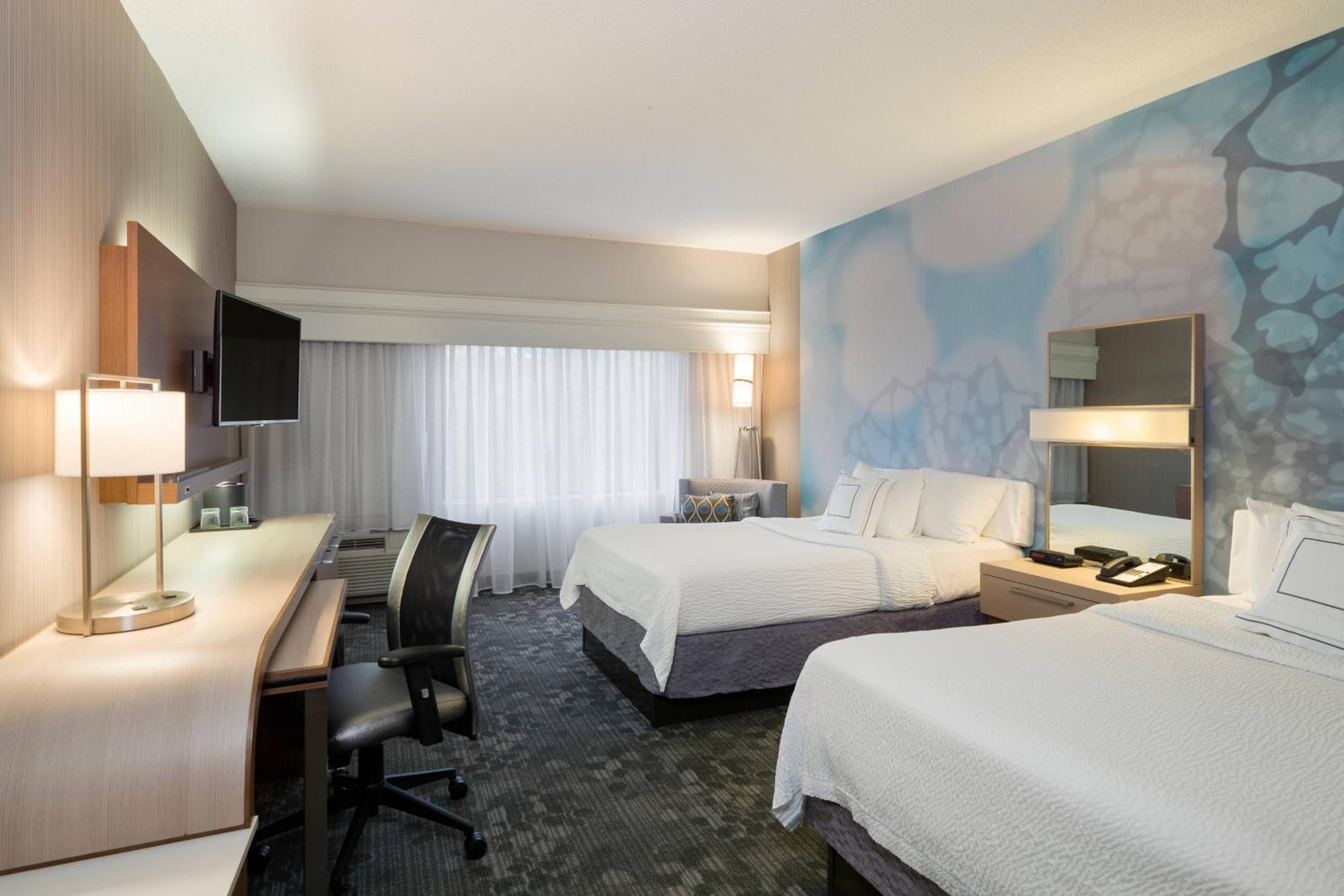 Double Room with Two Double Beds - Photo 3