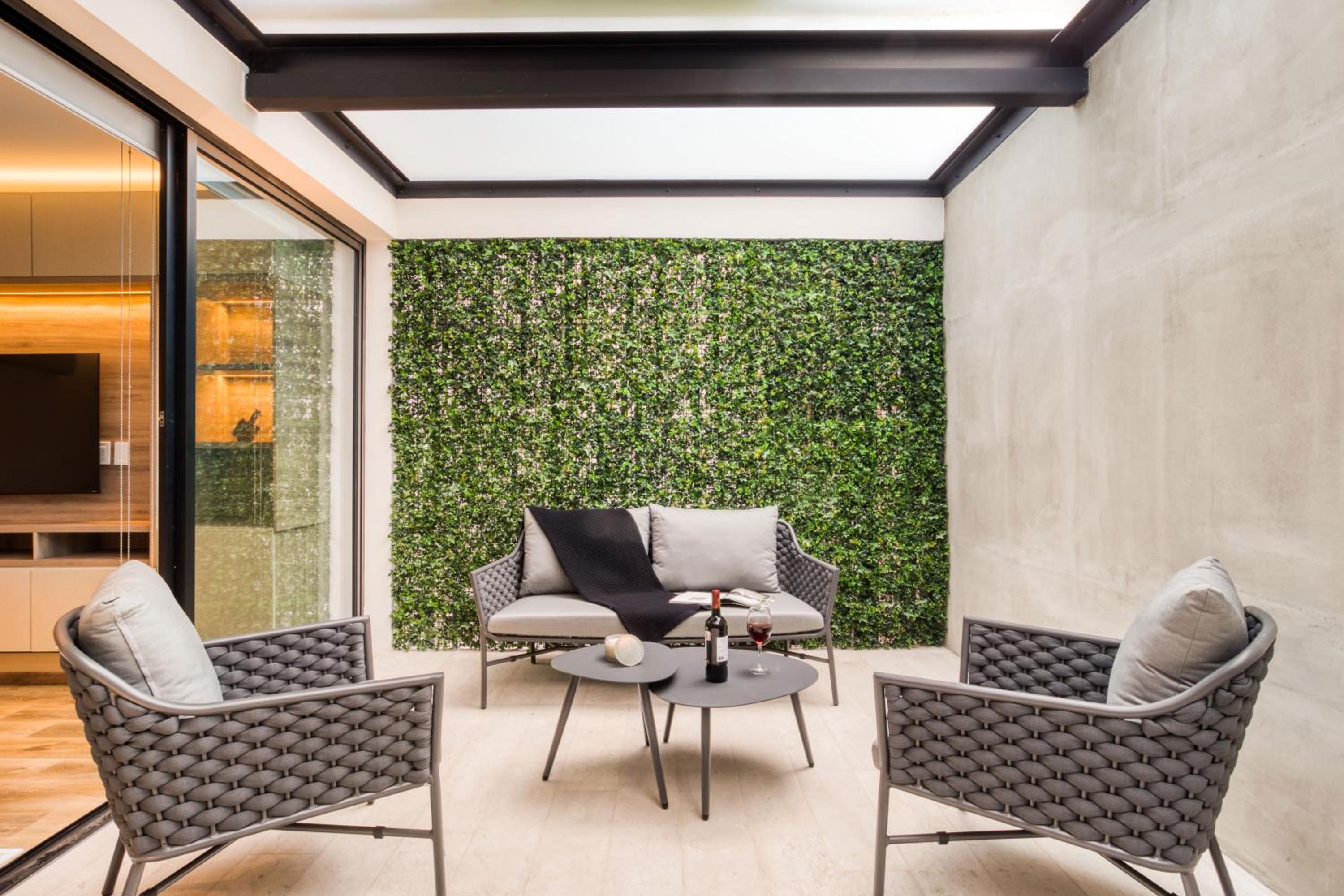 Two-Bedroom Apartment with a Terrace - Photo 7