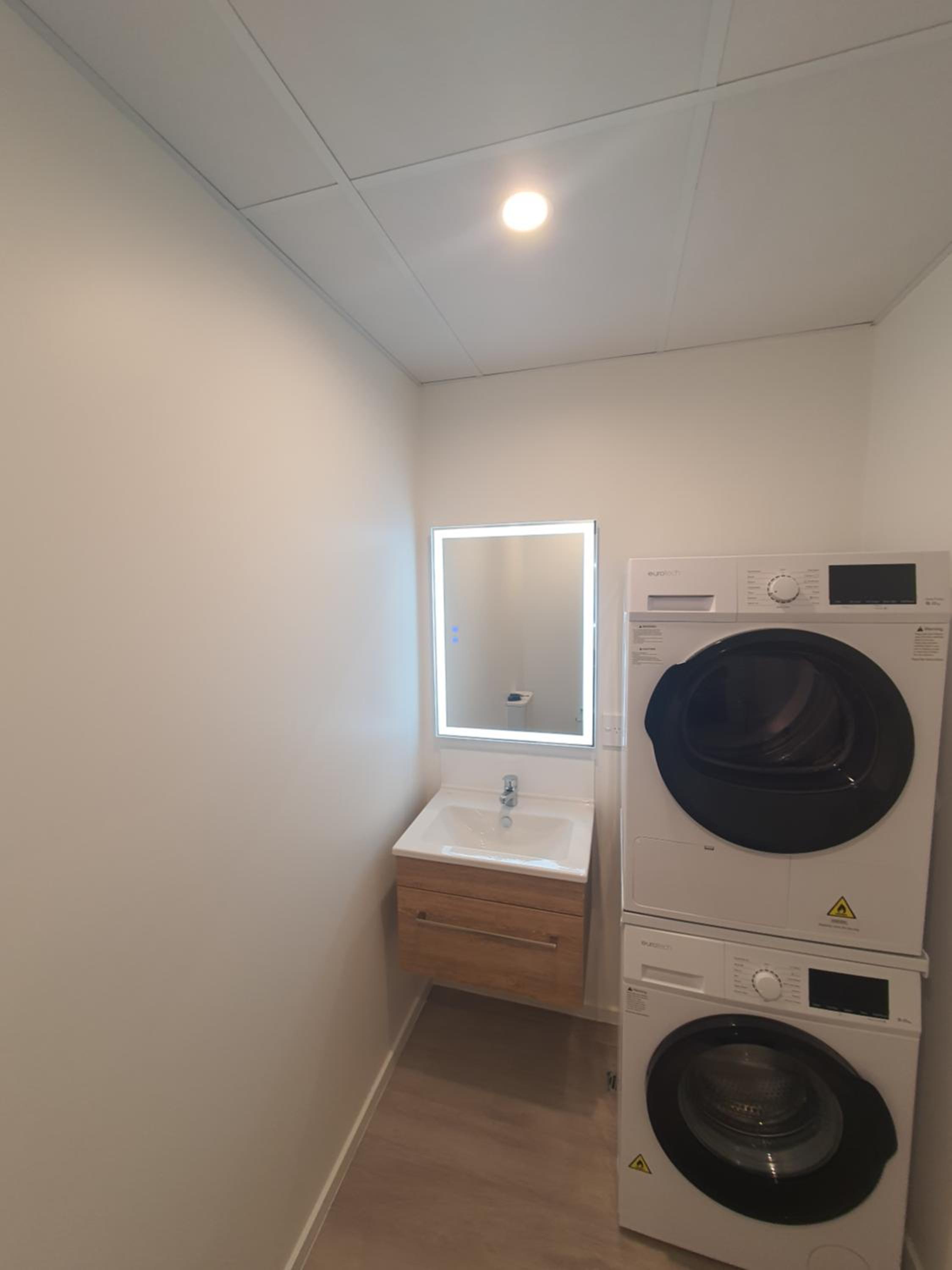 Studio Apartment - Photo 5