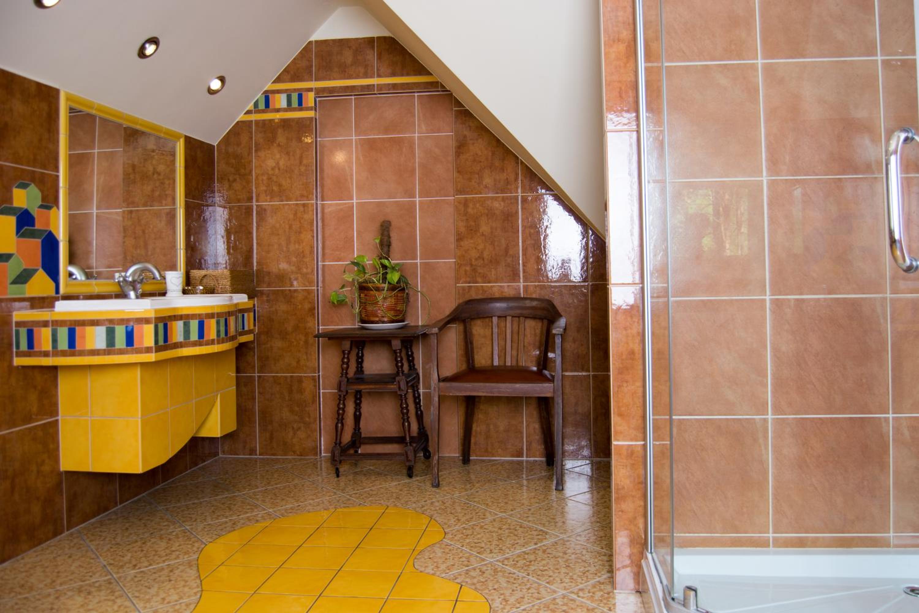 Double or Twin Room - Photo 2