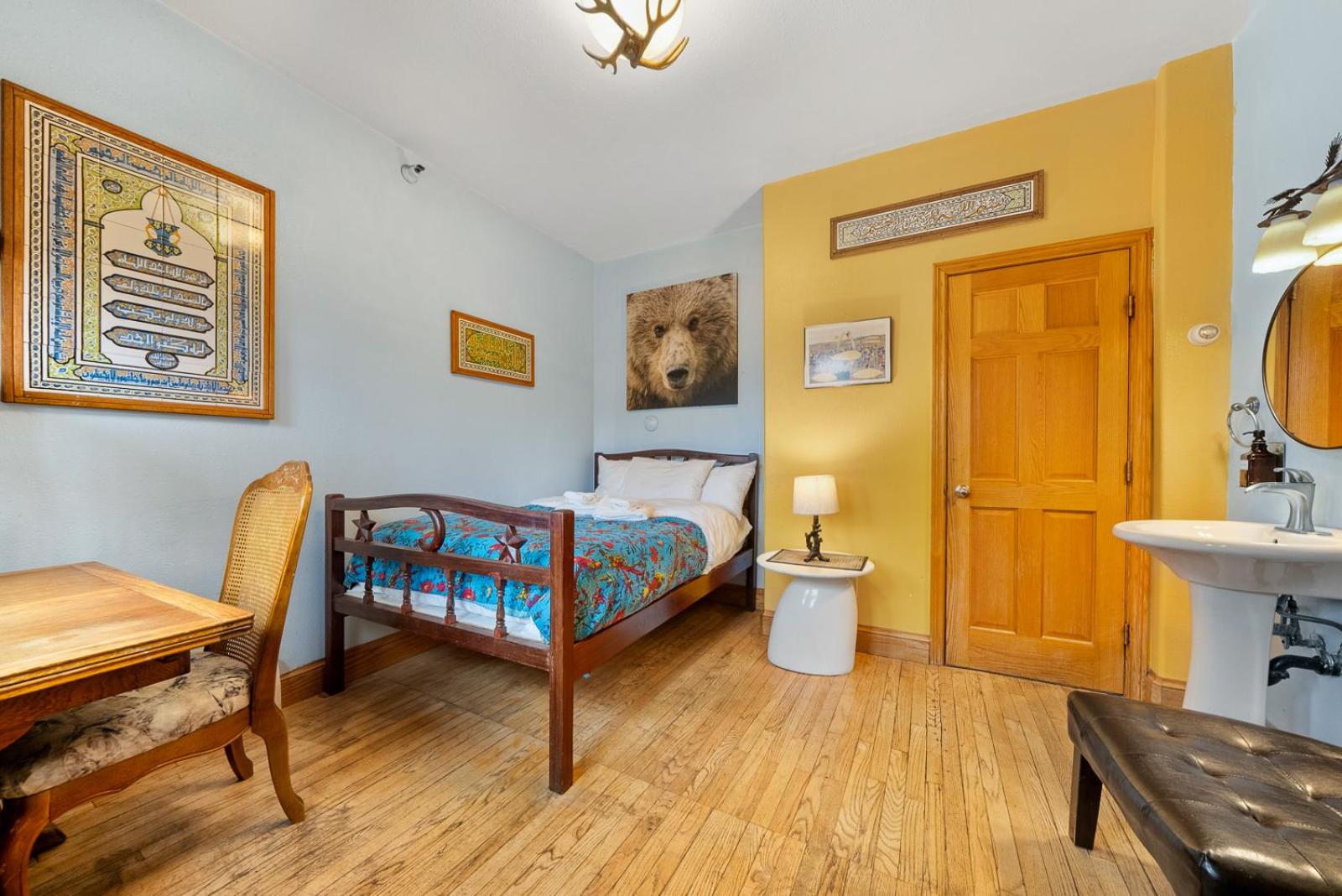 One Double Bed with Private Bathroom photo 1