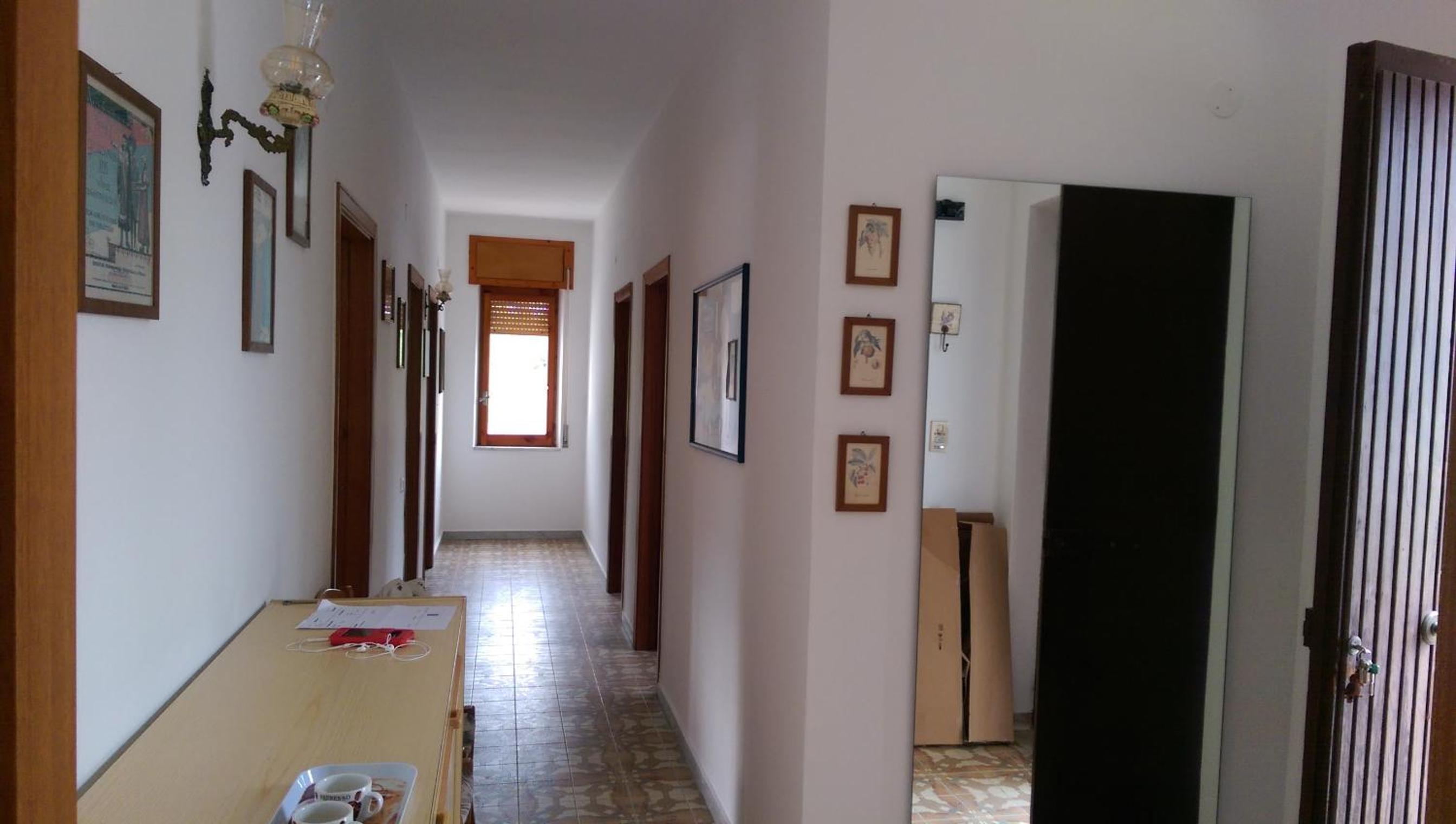 One-Bedroom House photo 2