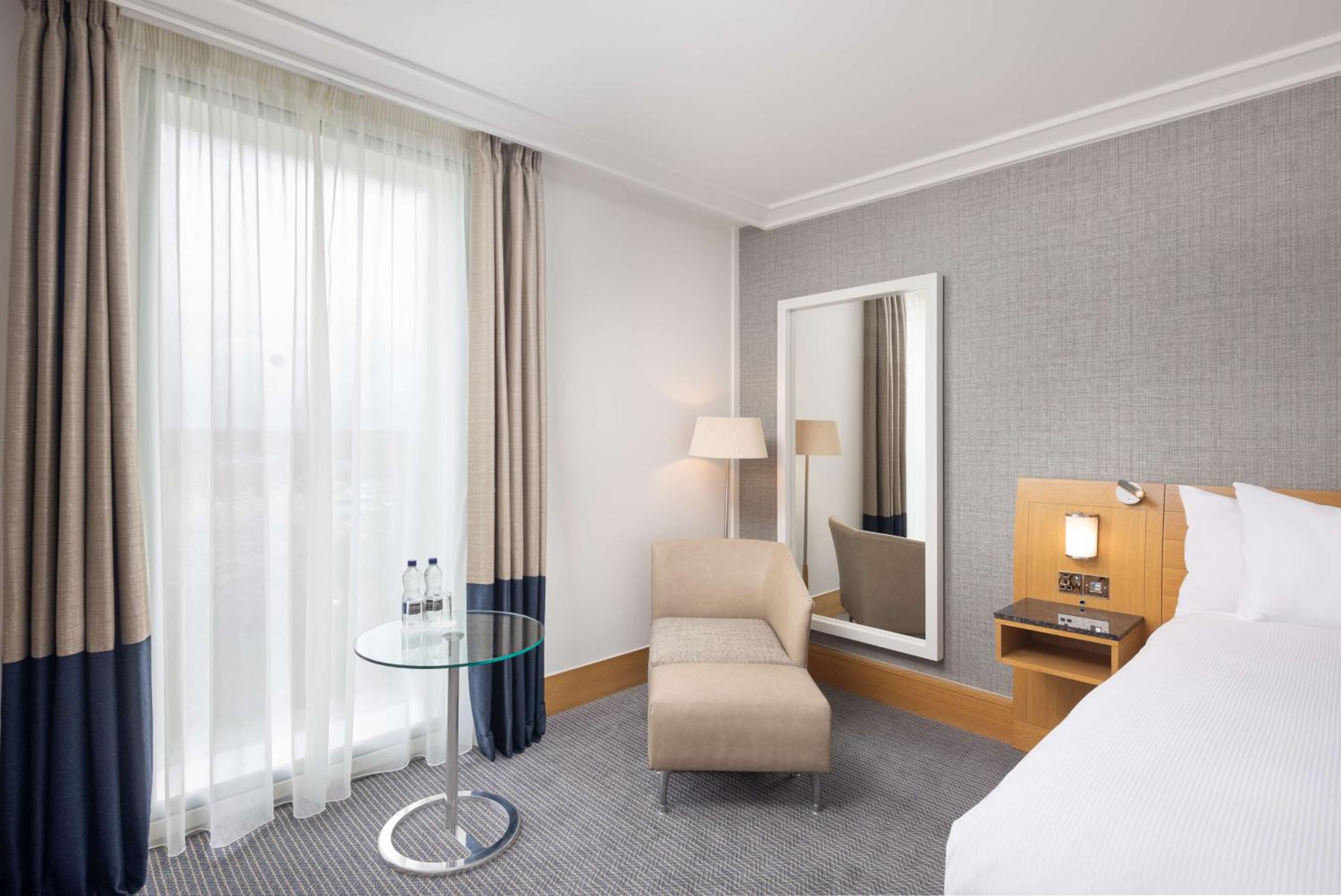 Executive King Room - Lounge Access - Photo 1