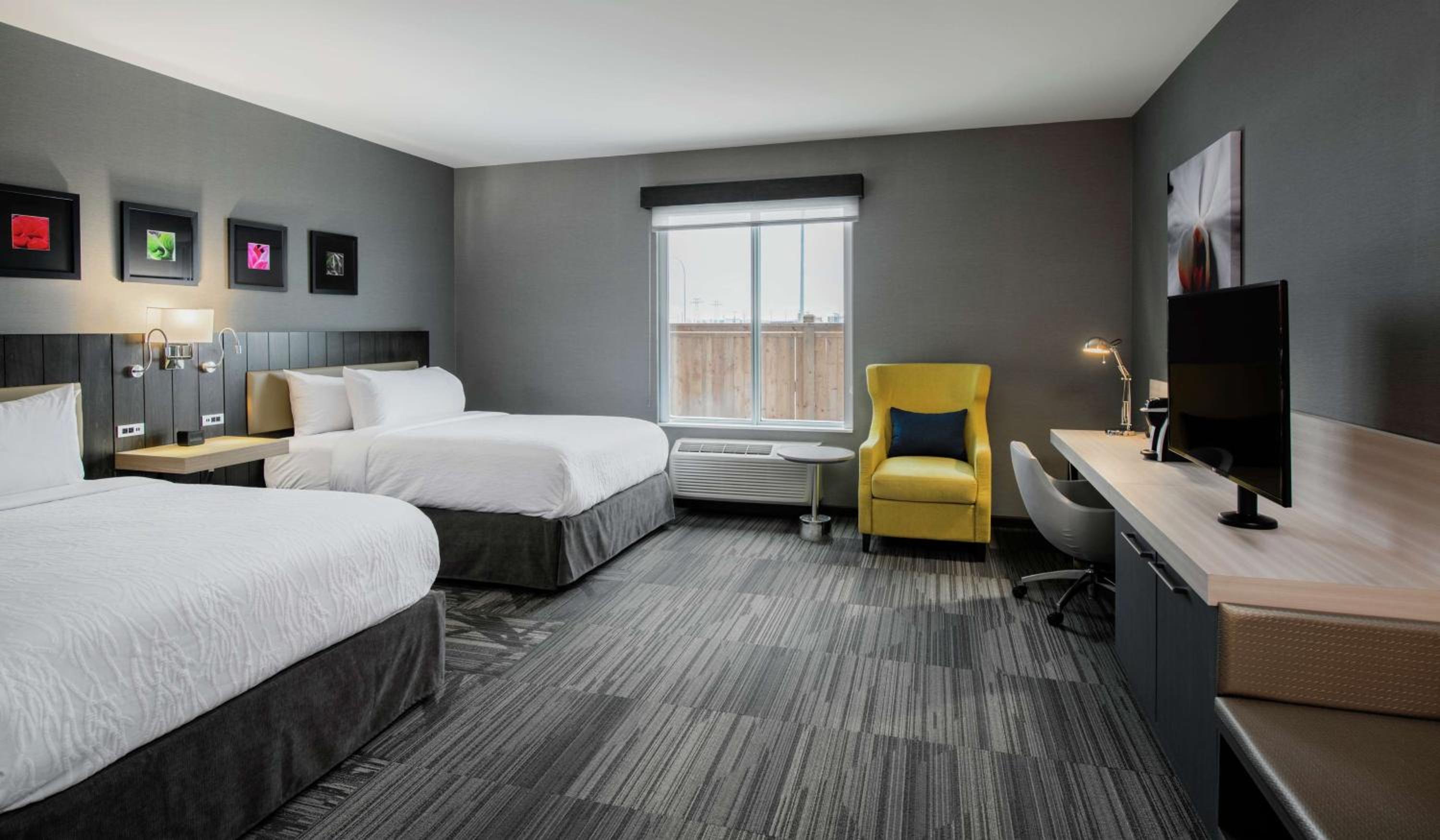 Deluxe Queen Room with Two Queen Beds