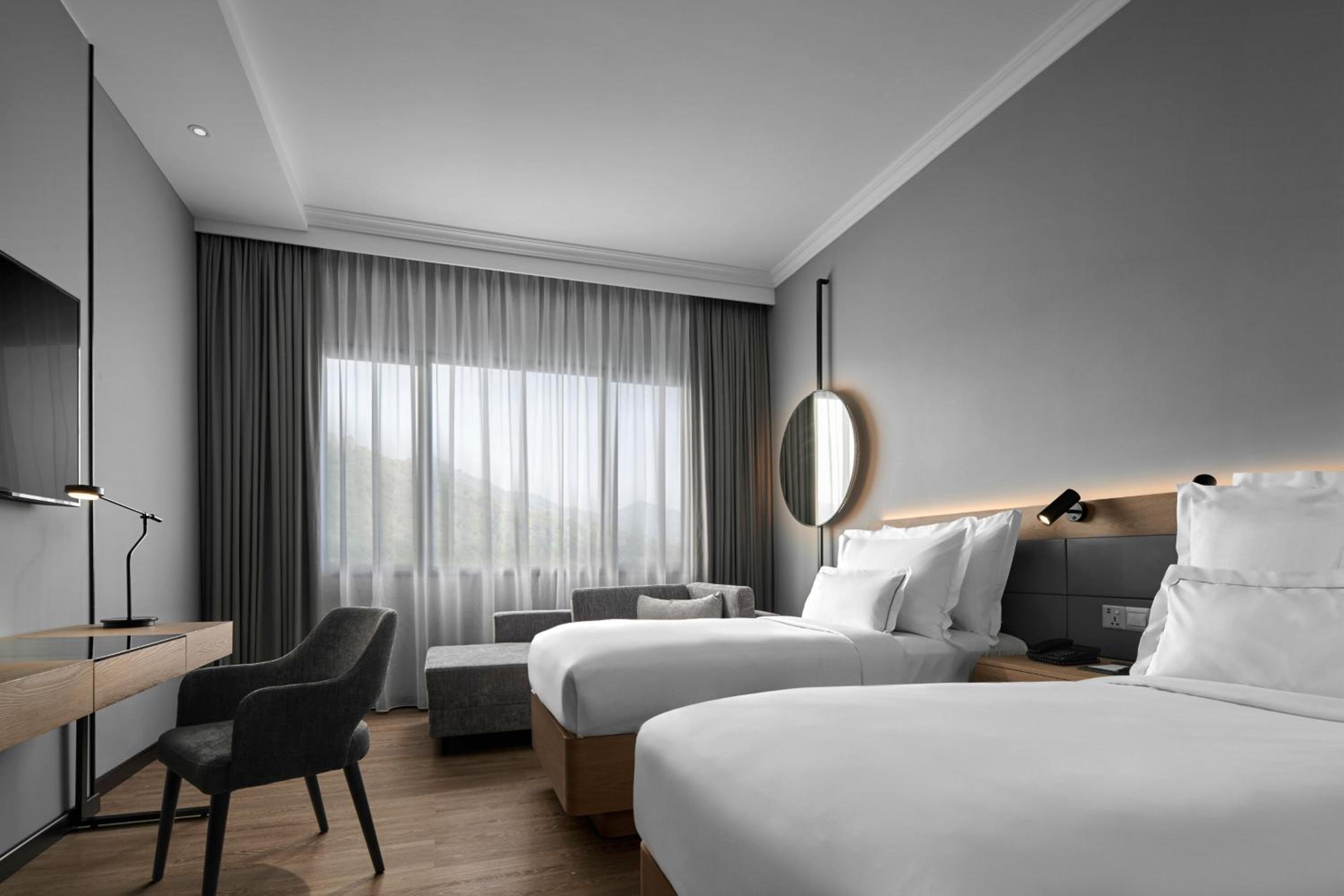 Premium Twin, Guest room, 1 Twins, Sofa bed - Photo 5