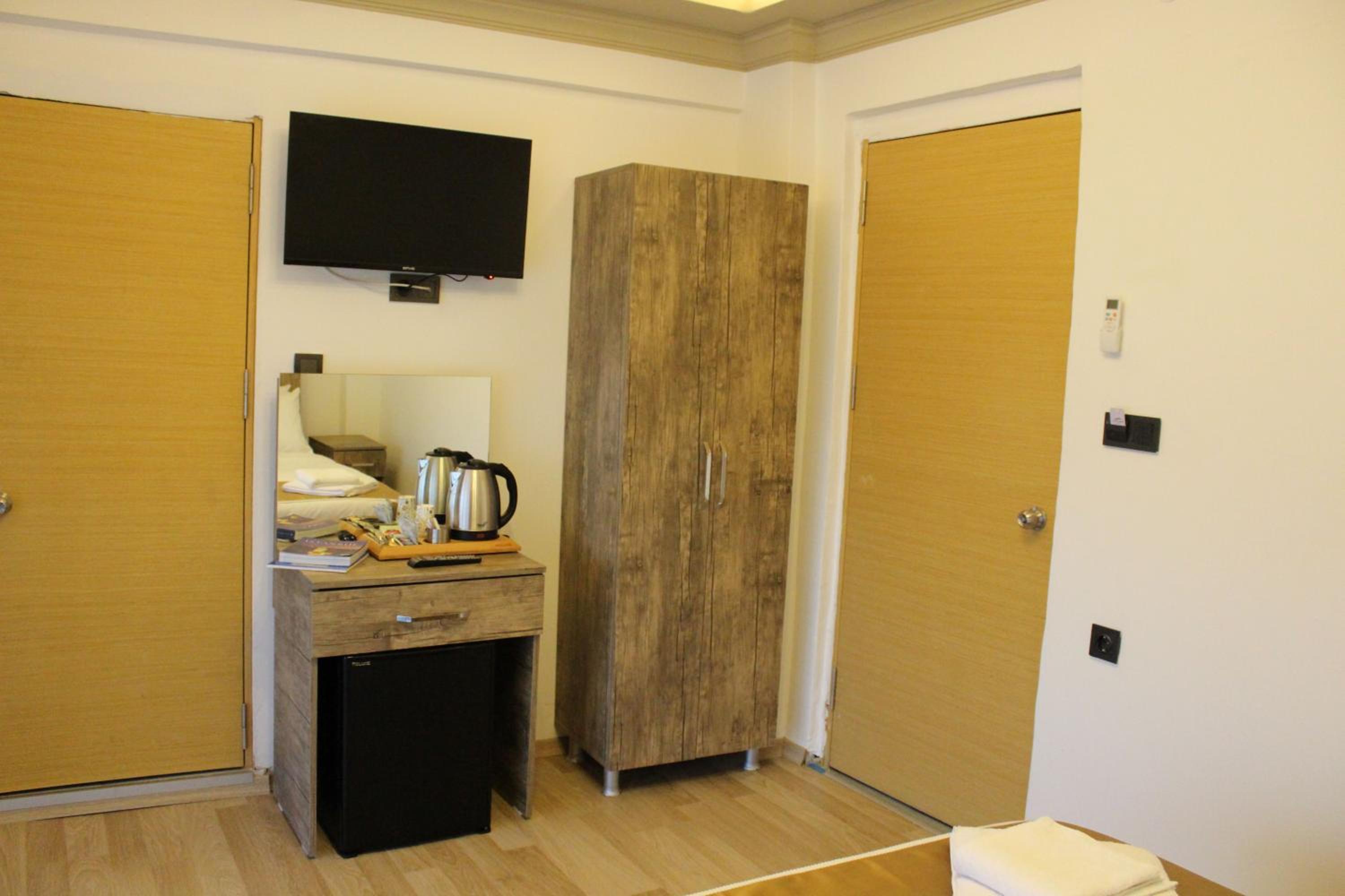 Double Room with Sea View photo 3