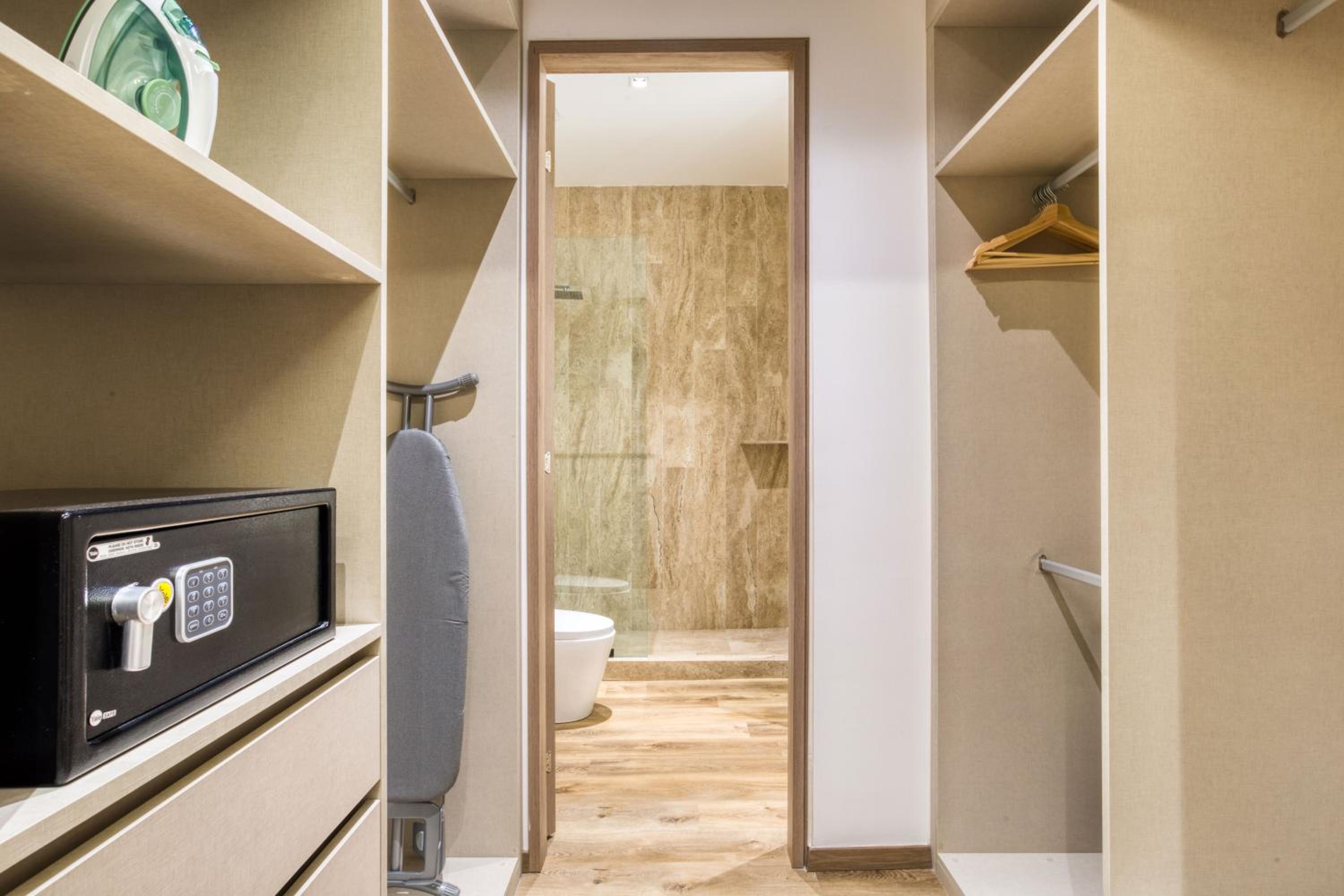 Premium Studio with a Private Balcony - Photo 3