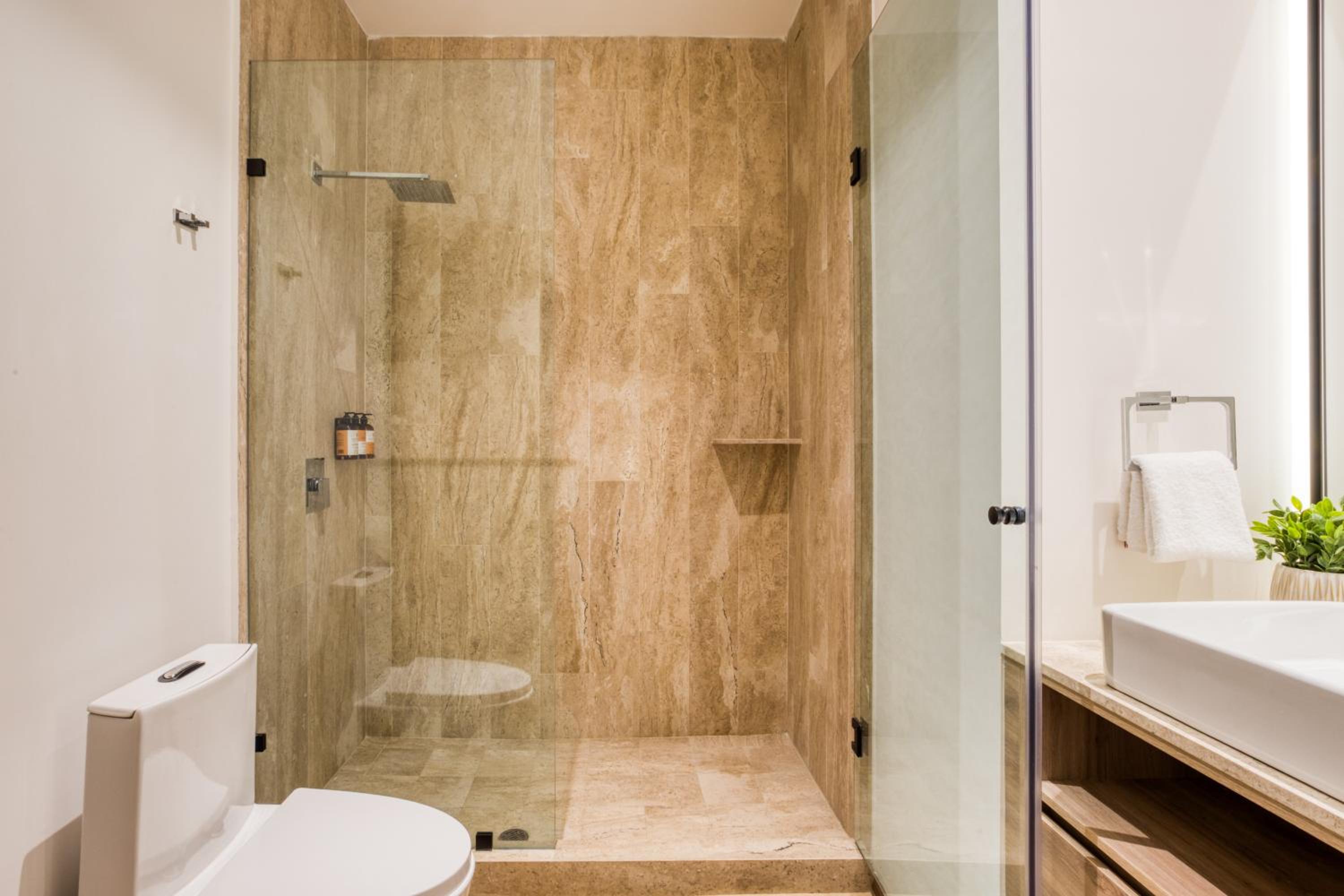 Premium Studio with a Private Balcony - Photo 2