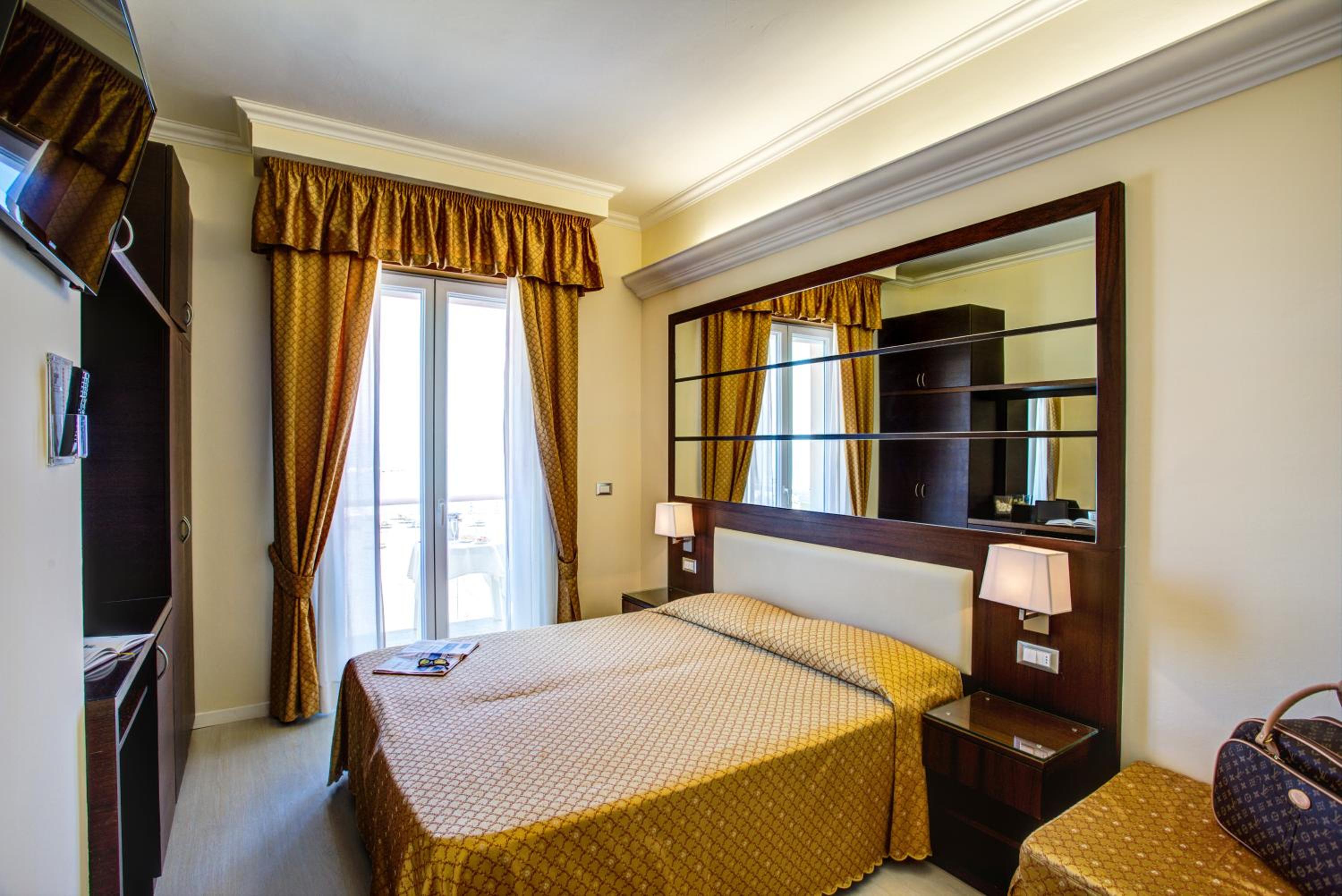 Superior Double or Twin Room with Sea View - Photo 5