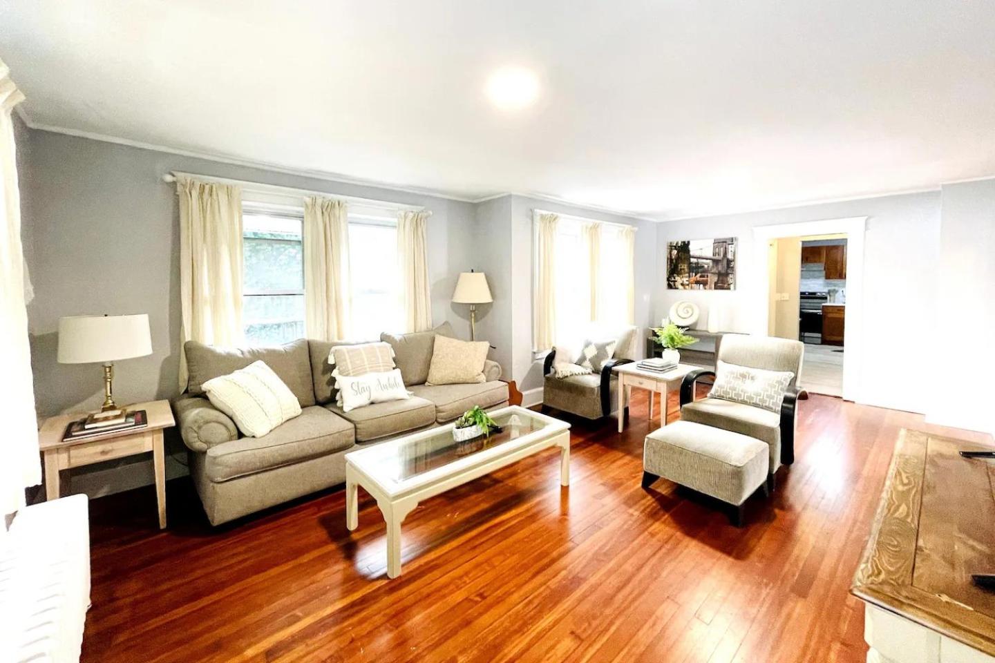 Three-Bedroom Villa photo 1