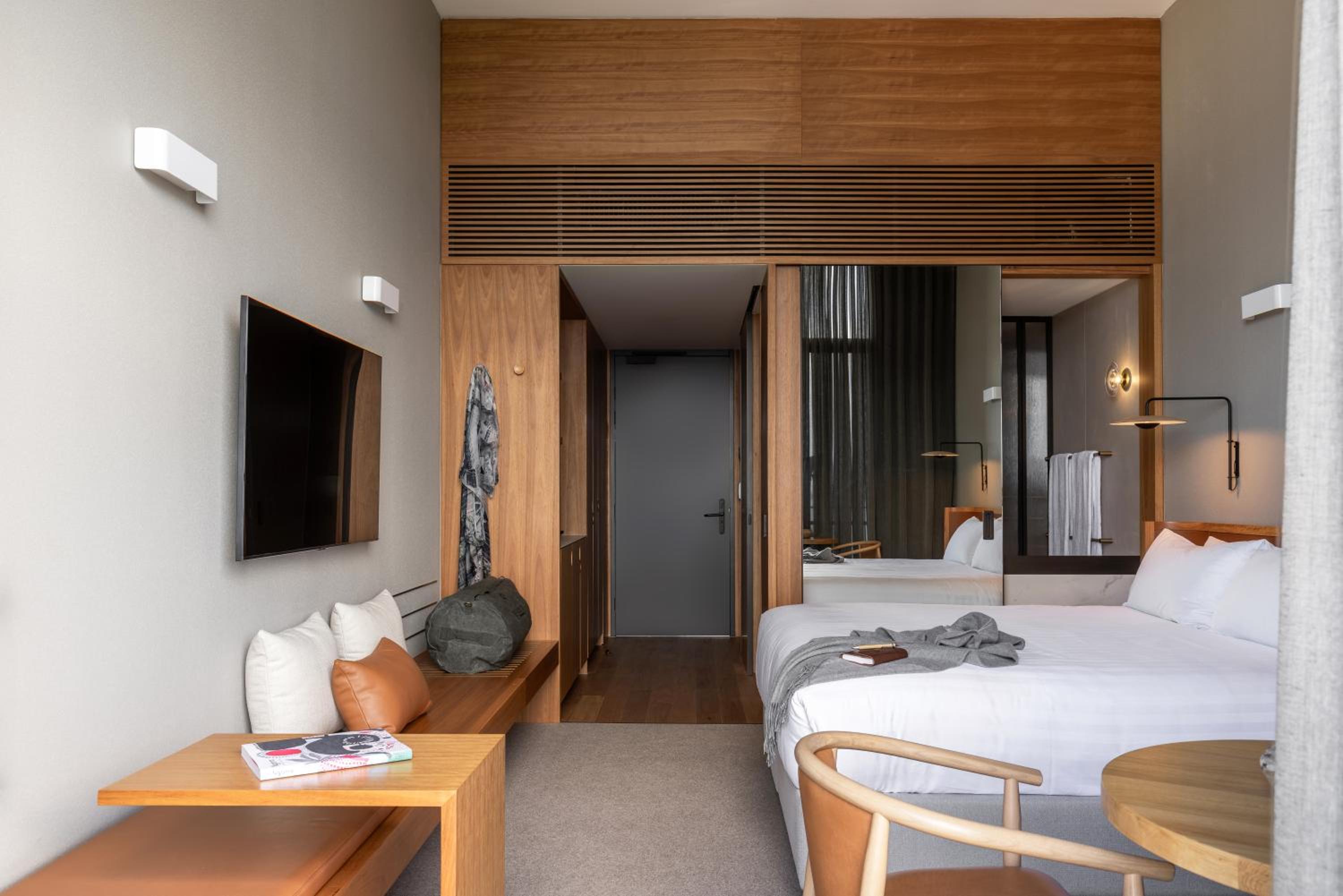 Standard King Room - Photo 1