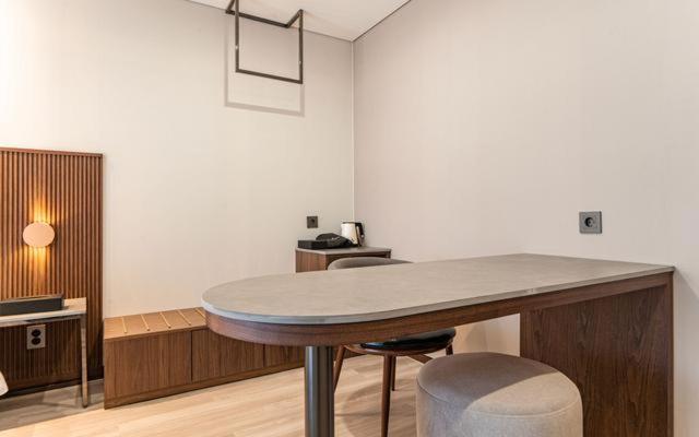 Deluxe Double Room - Photo 7