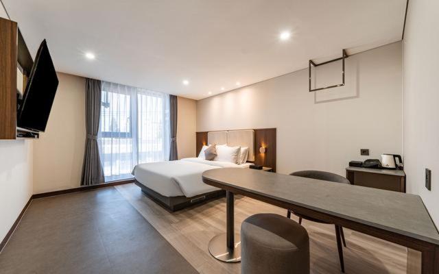Deluxe Double Room - Photo 6