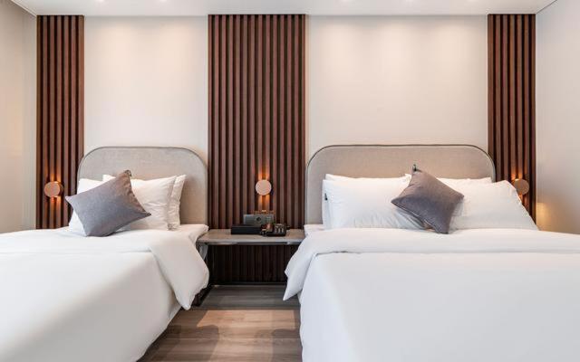 Deluxe Twin Room - Photo 6