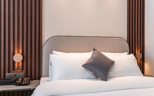 Deluxe Twin Room - Photo 7