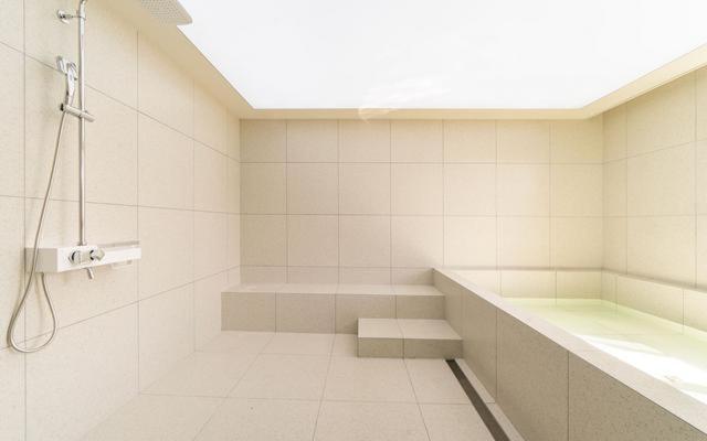 Family Room with Private Pool - Photo 9