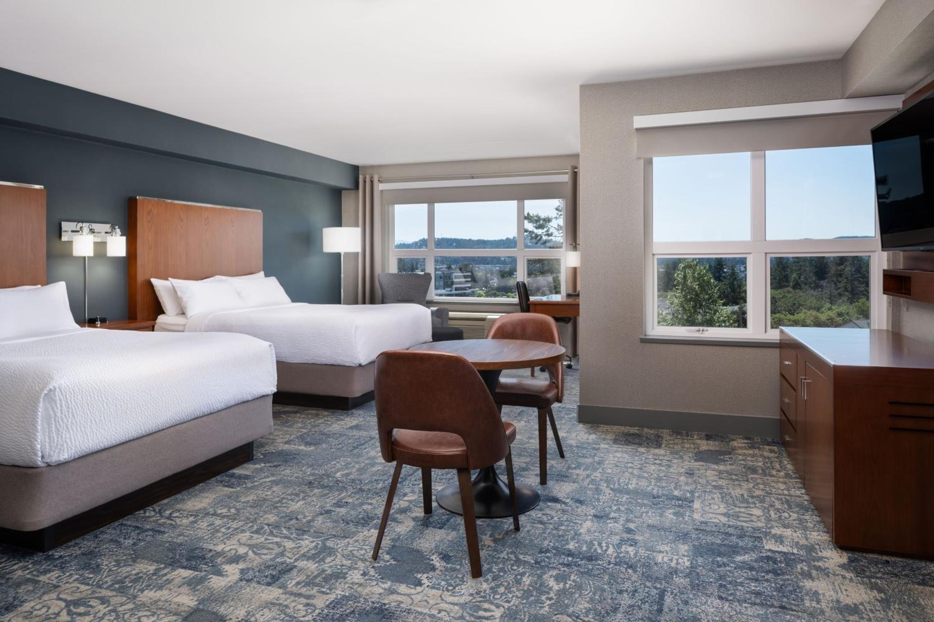 Suite, 2 Queen, Corner room, Balcony - Photo 1