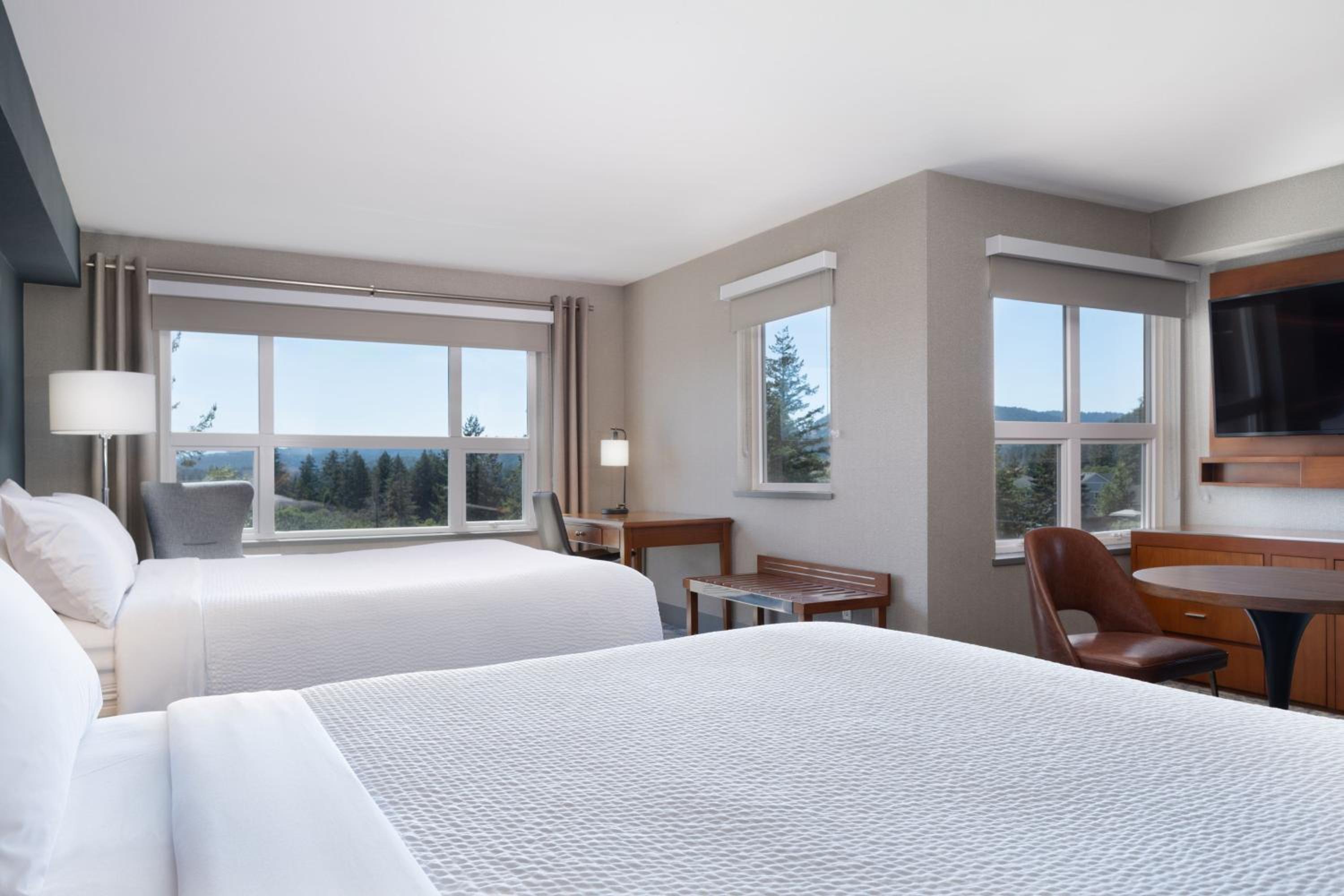 Suite, 2 Queen, Corner room, Balcony - Photo 2
