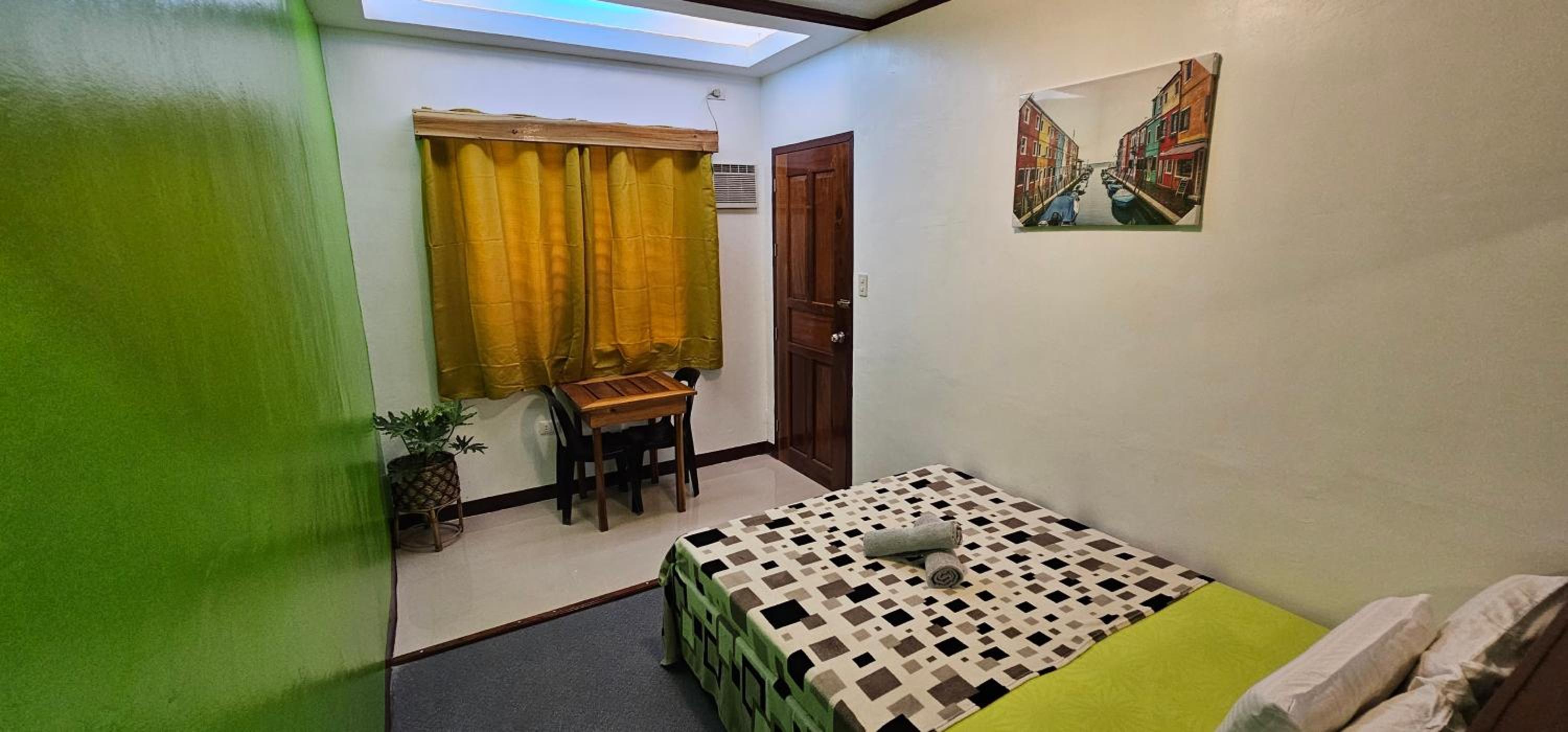 Double Room with Private Bathroom - Photo 1