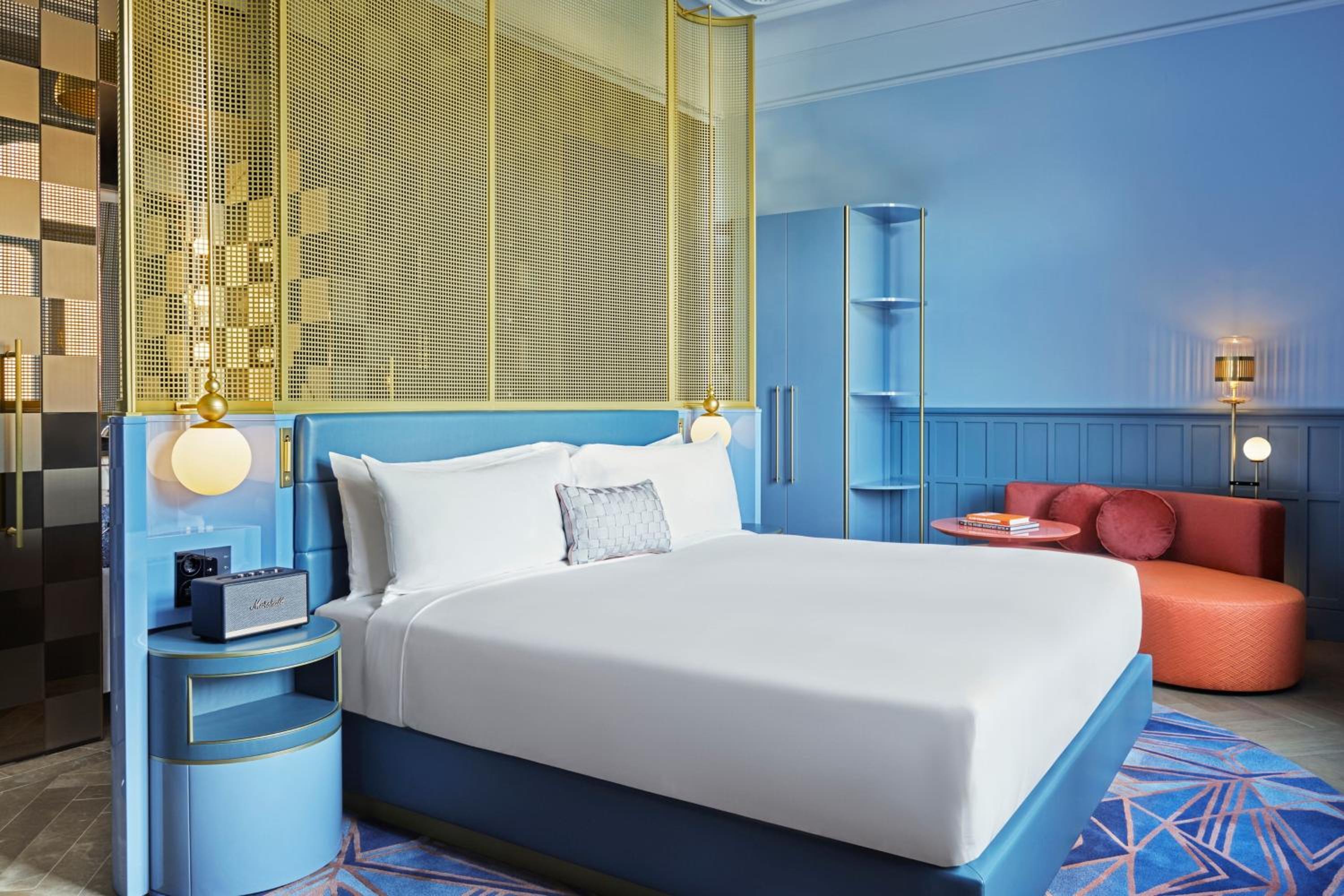 Premier King Room with Opera House View