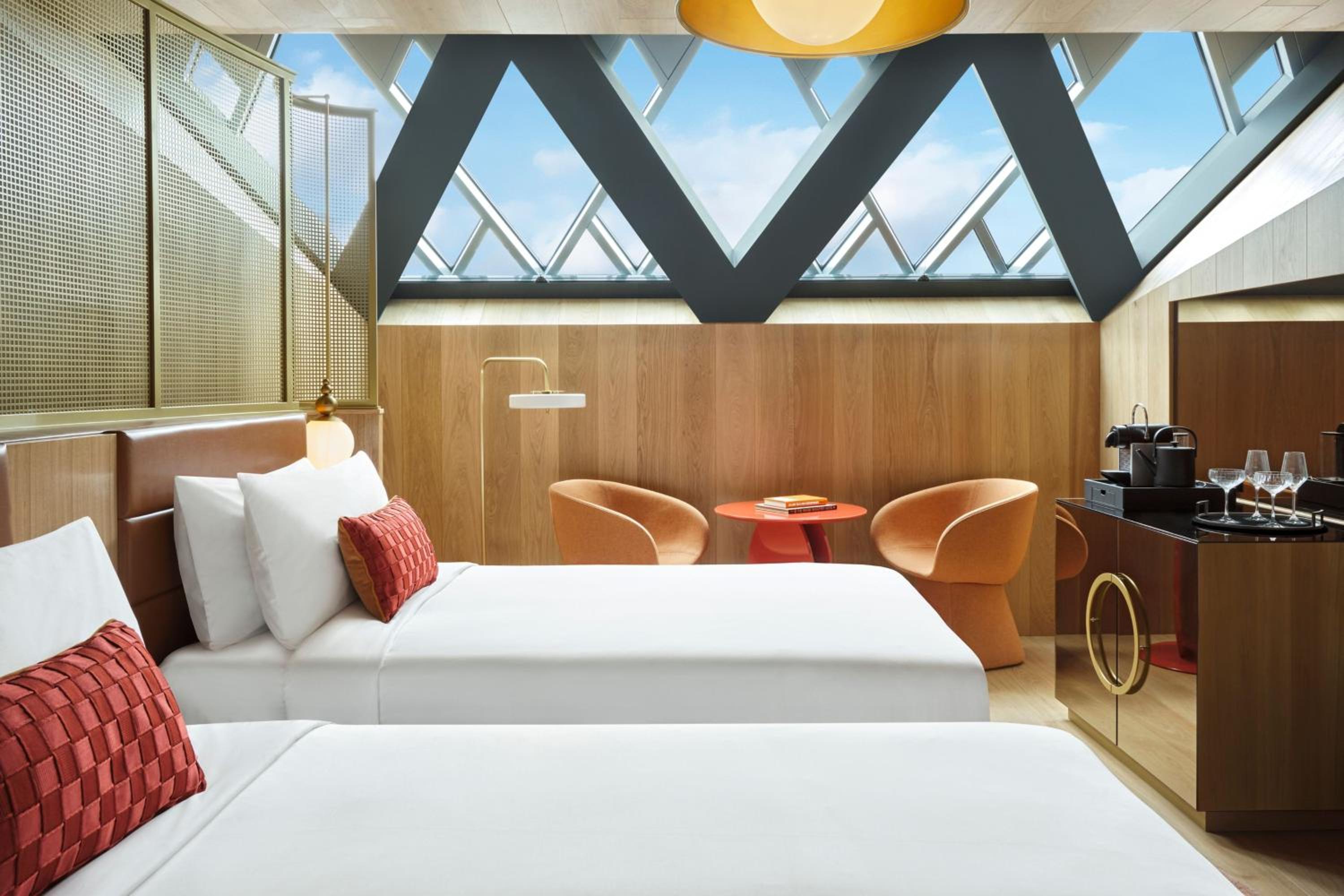 Cozy Twin Room