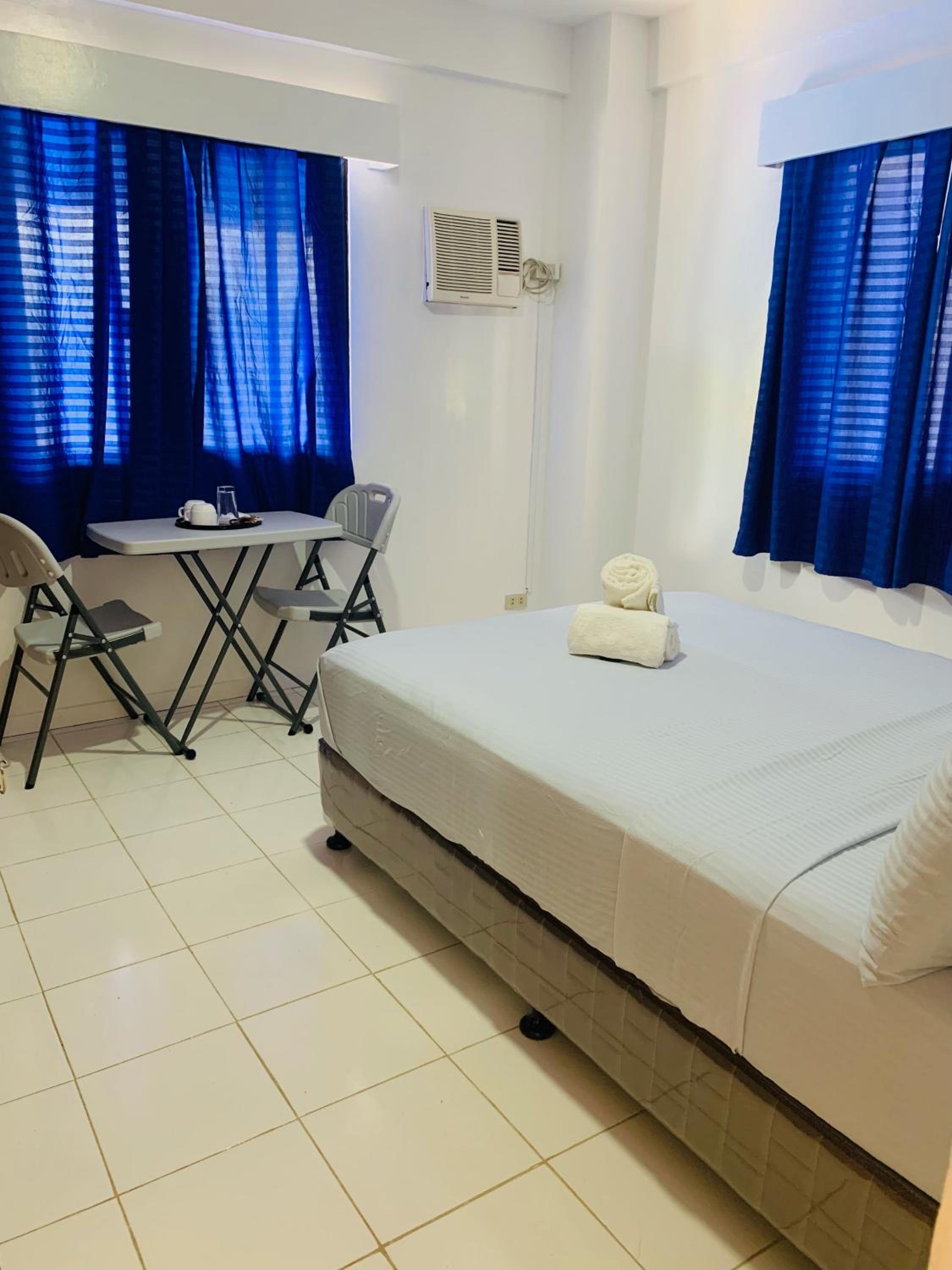 Deluxe Double Room - Photo 8