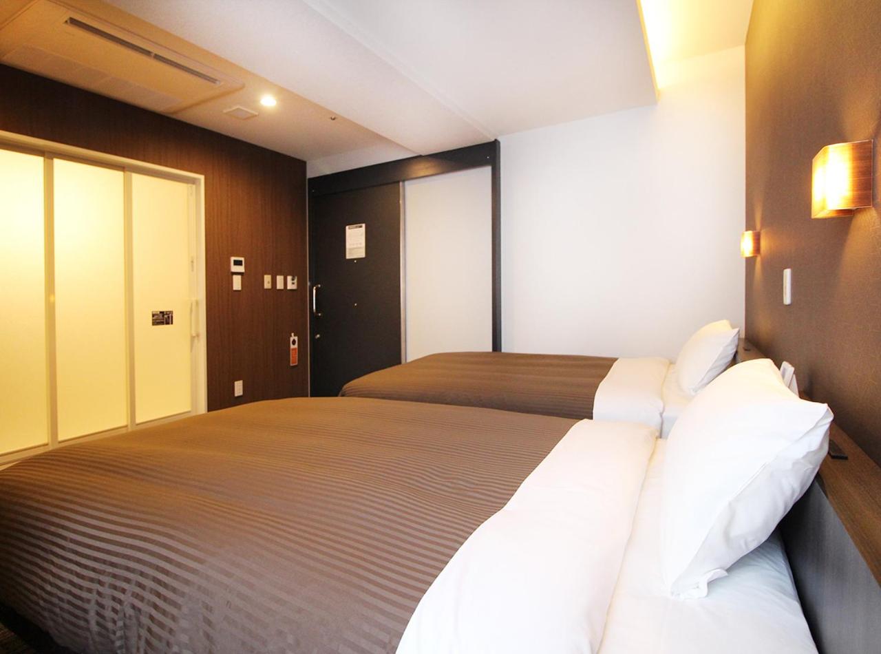 Twin Room - Non Smoking - Photo 10