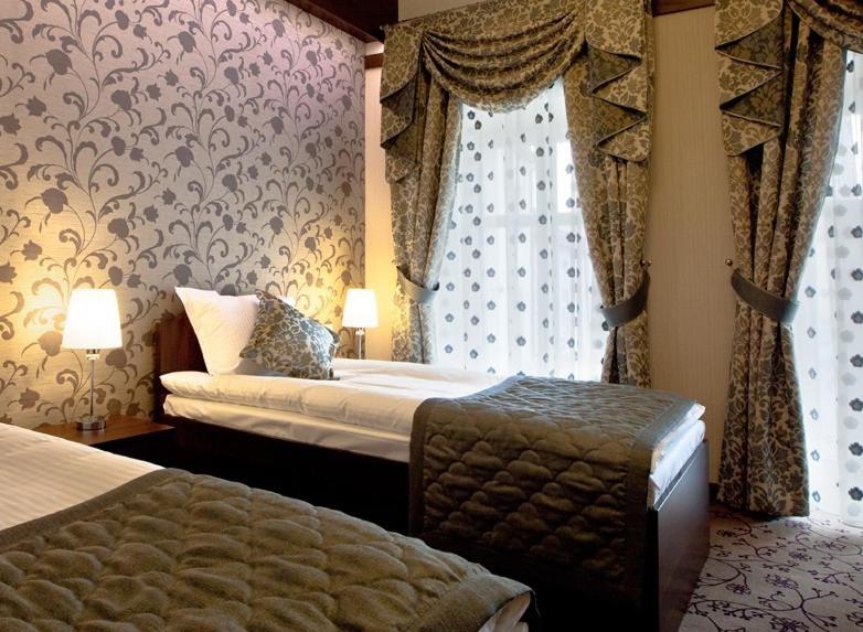 Double or Twin Room - Photo 3