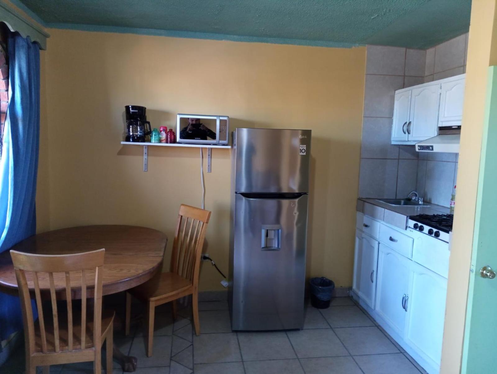 One-Bedroom Apartment photo 2