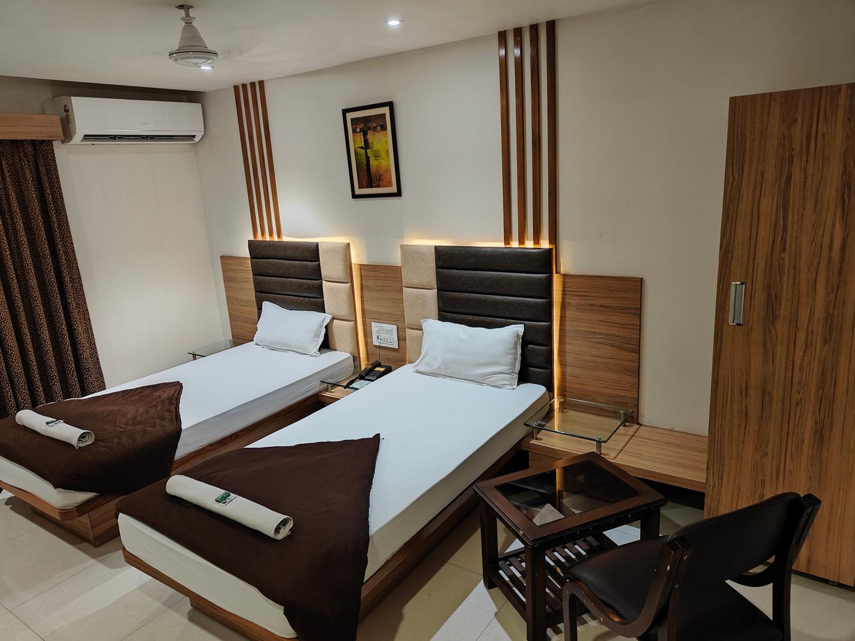 Deluxe Single Room - Indian nationals only photo 1