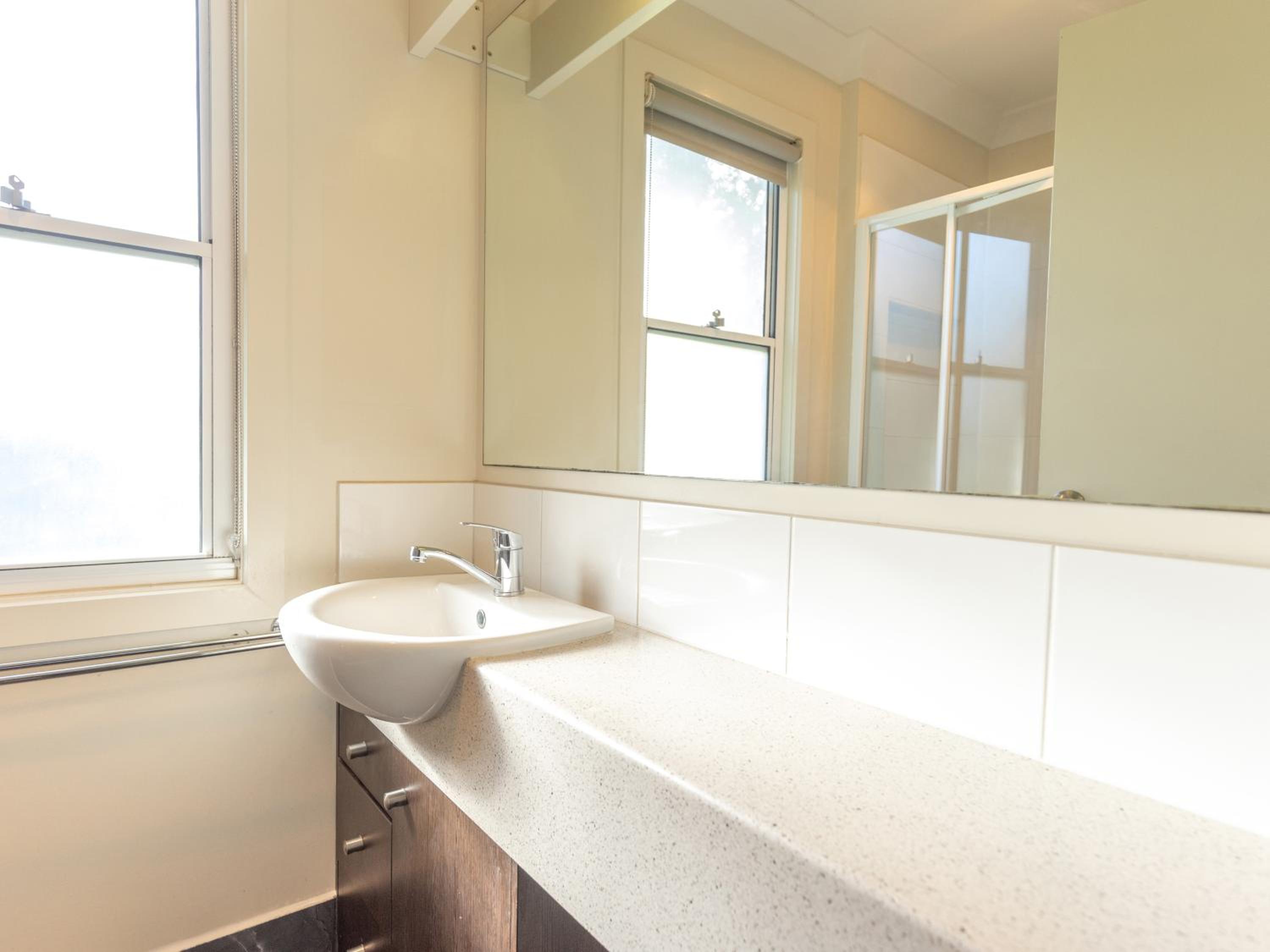 Creekside Villa photo 2