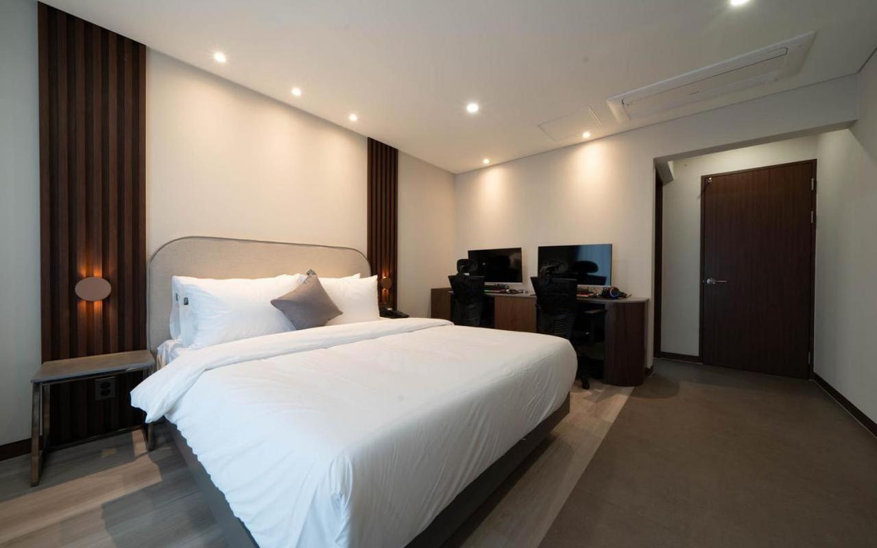 Double Room - Photo 4