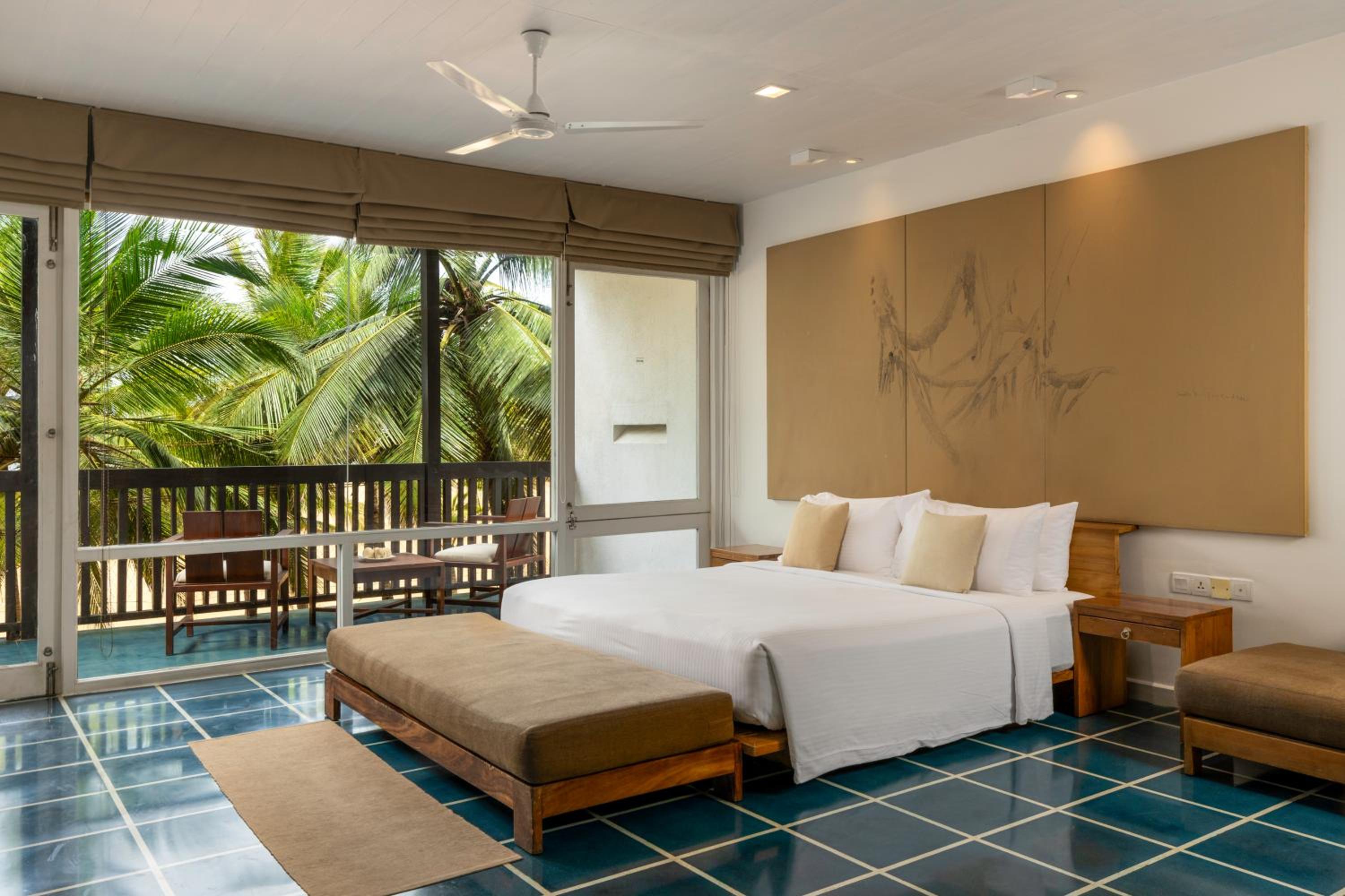 Super Deluxe Double Room with Sea view - 15% off at Center Point, Black Coral & 10% off at Seaside Social restaurants