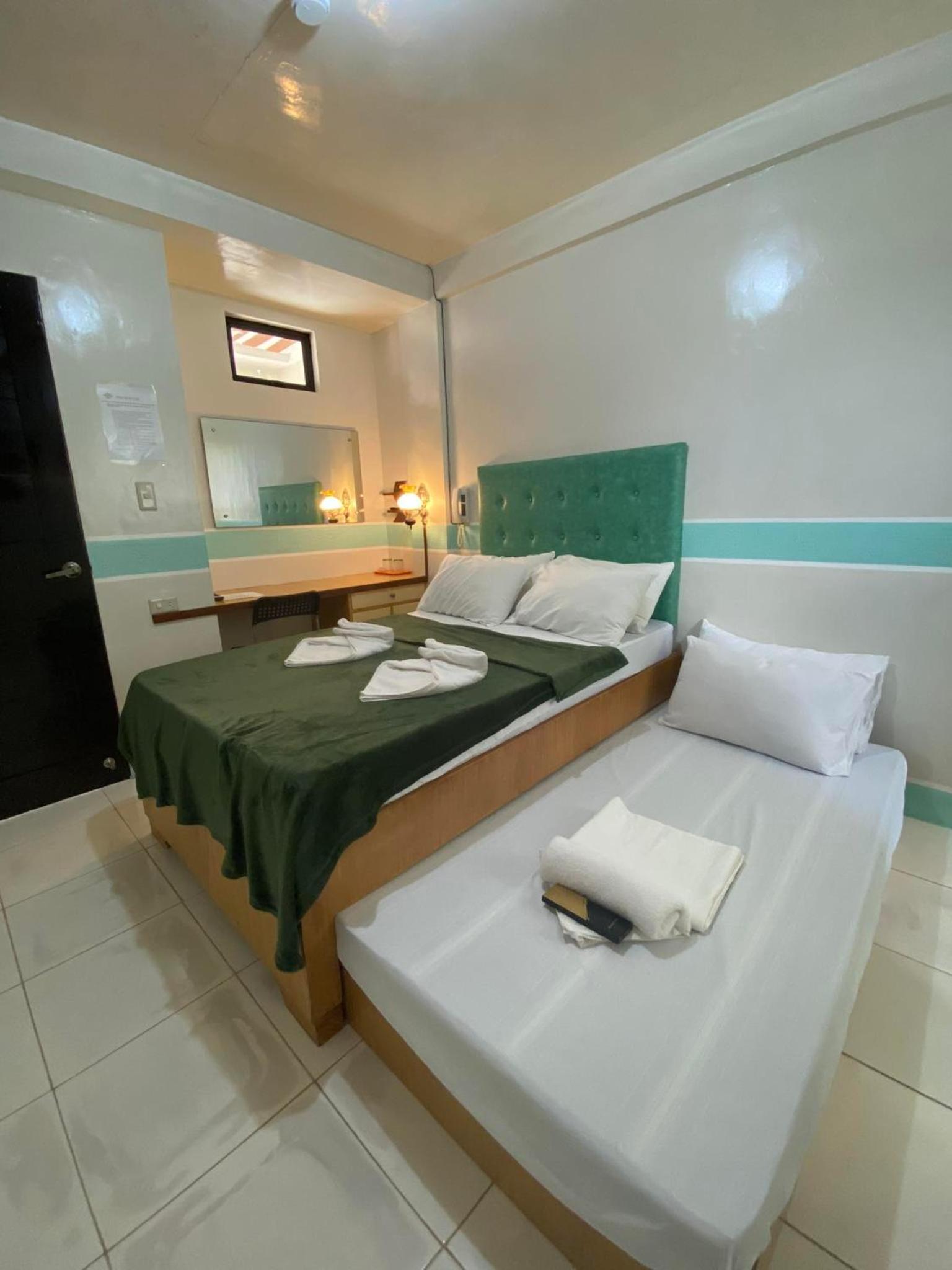 Standard Twin Room with Garden View photo 1