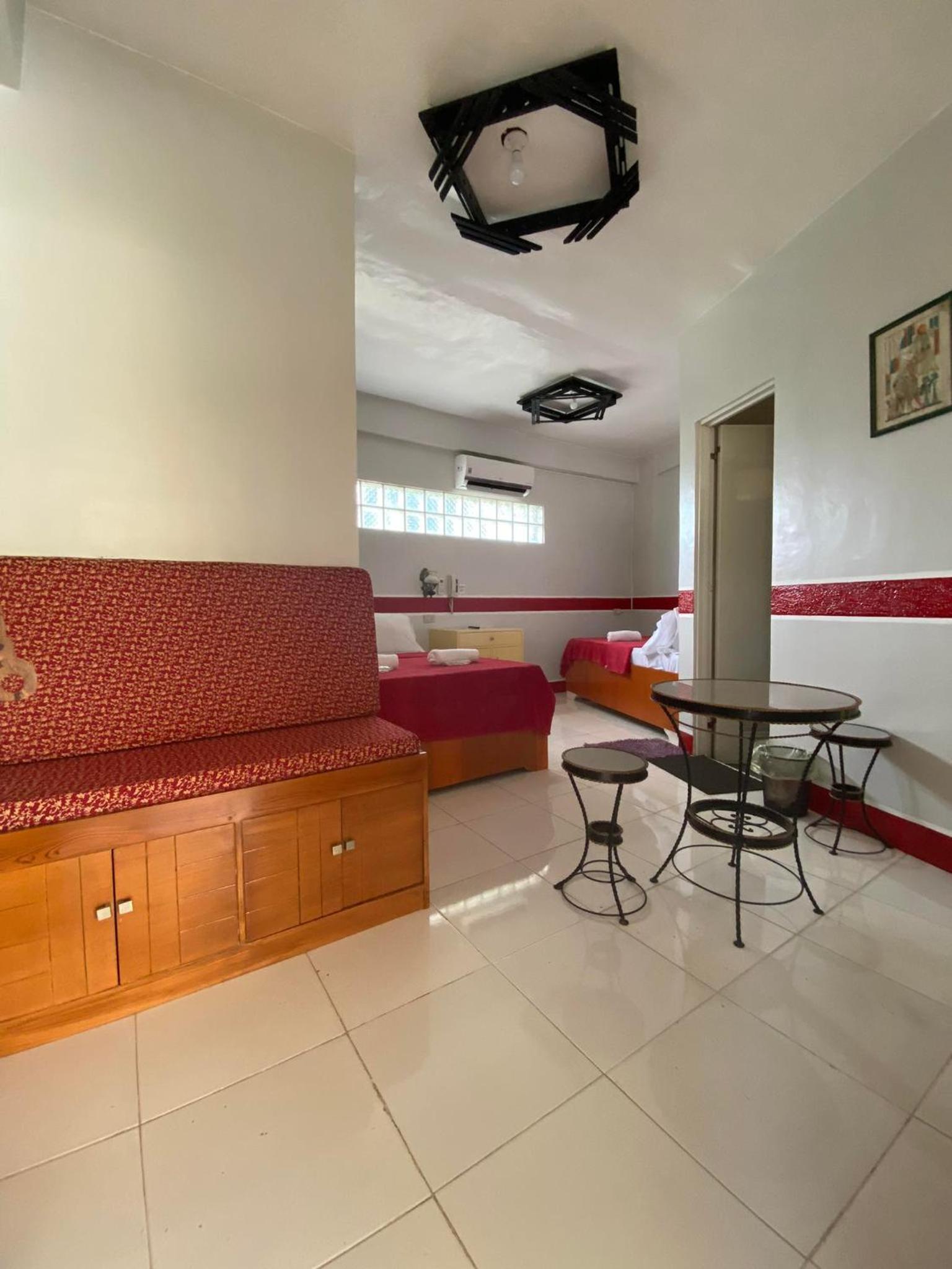 Family Room photo 3