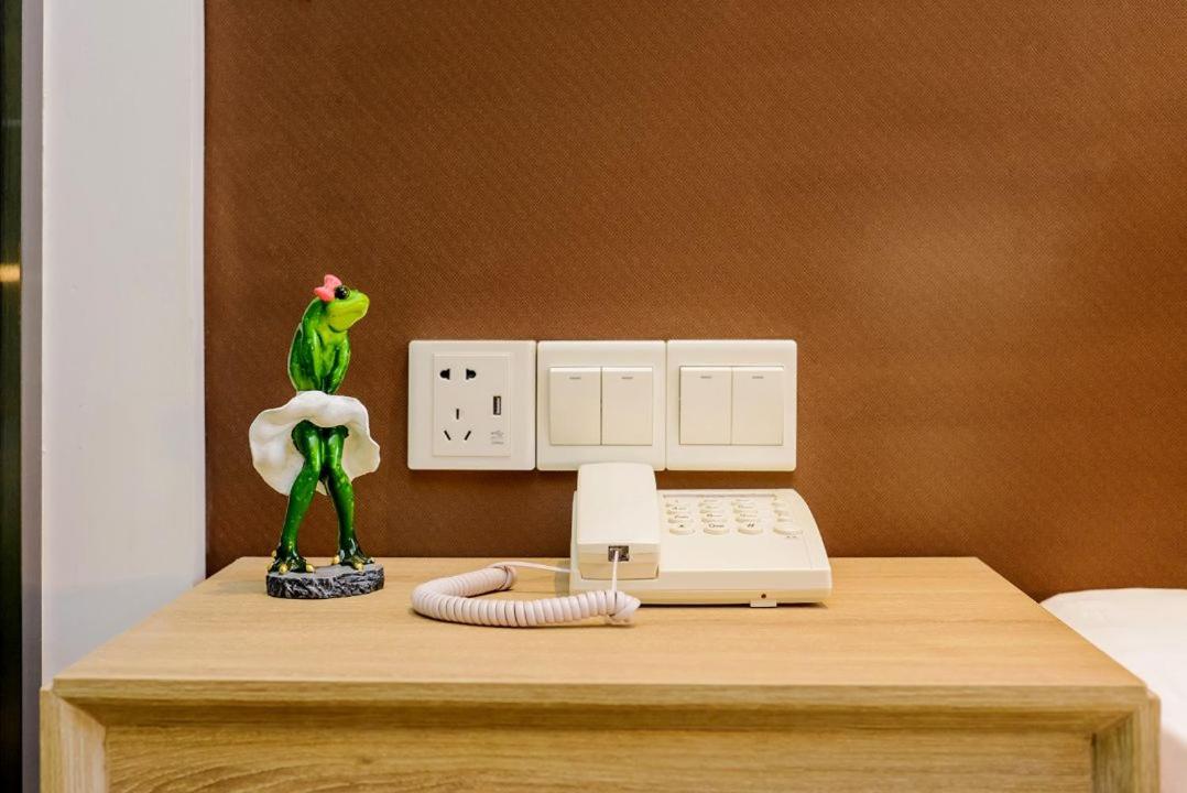 Urban Twin Room photo 2