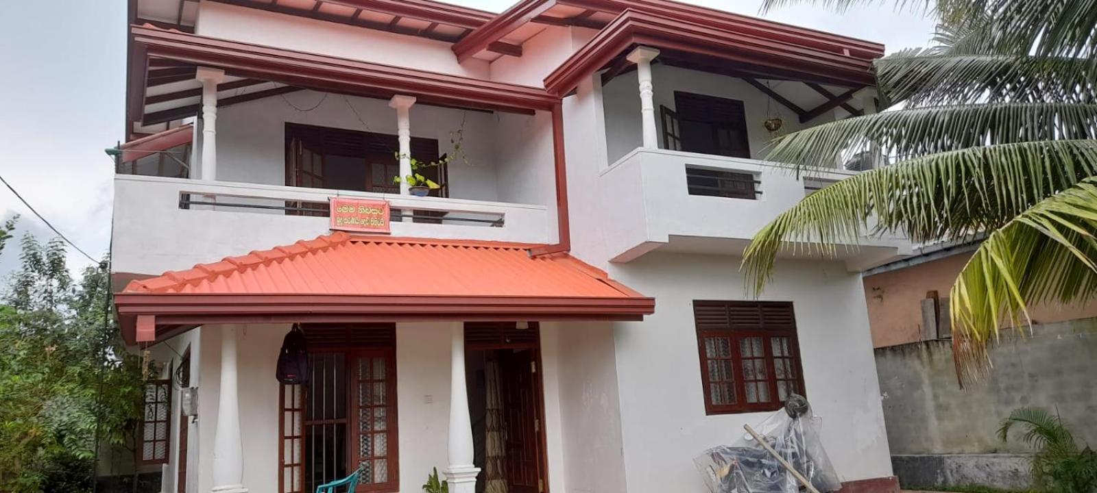 Three-Bedroom House photo 3