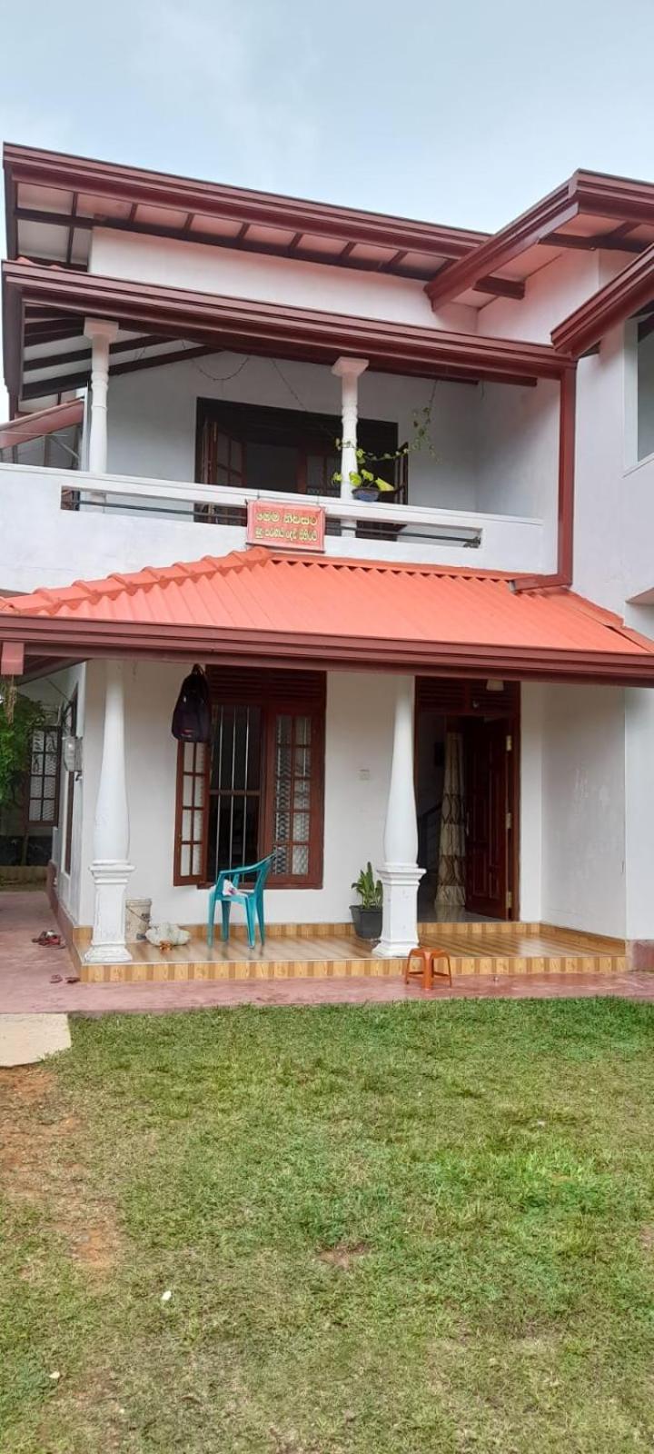 Three-Bedroom House photo 2
