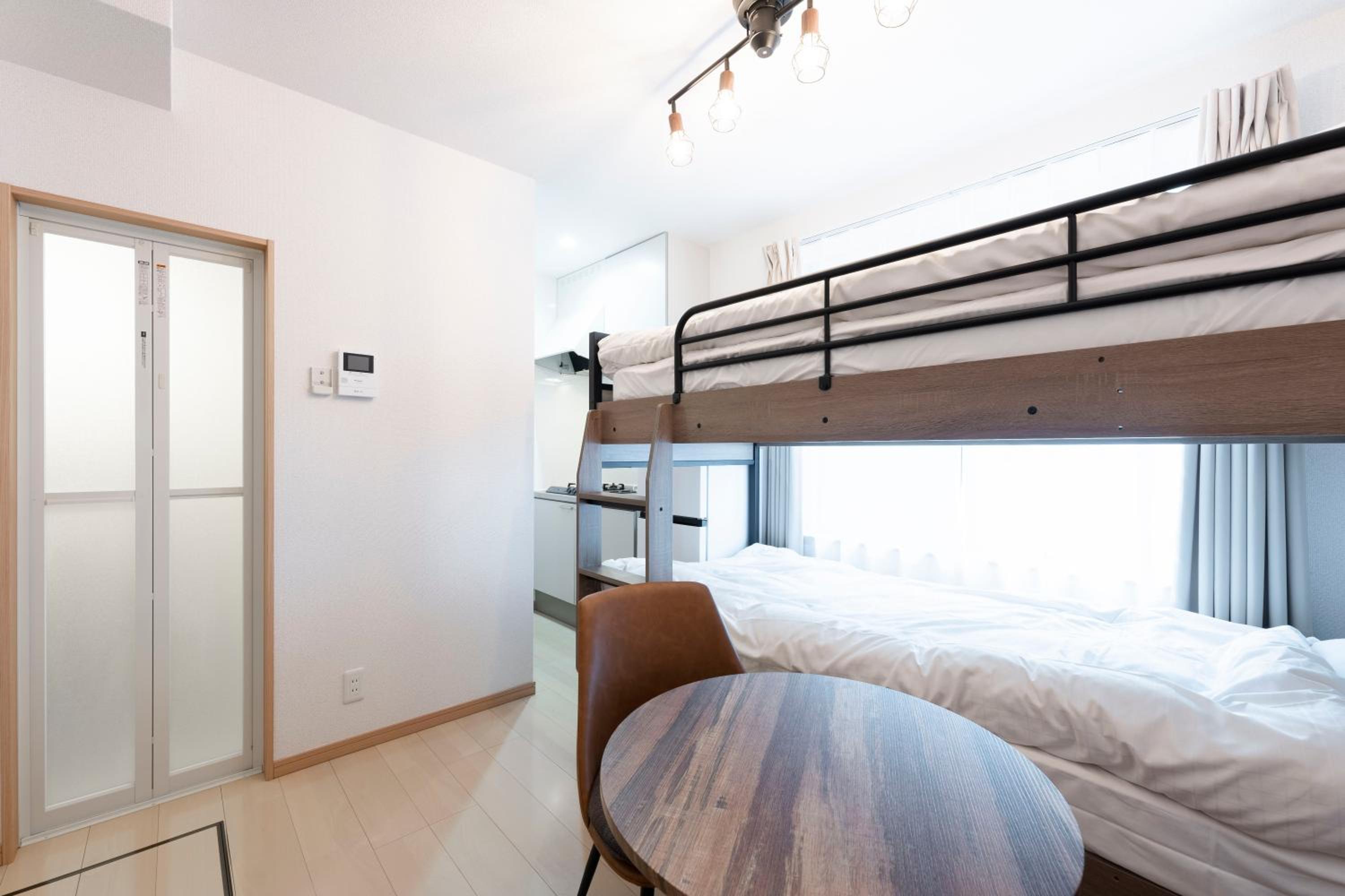 One-Bedroom Apartment photo 2