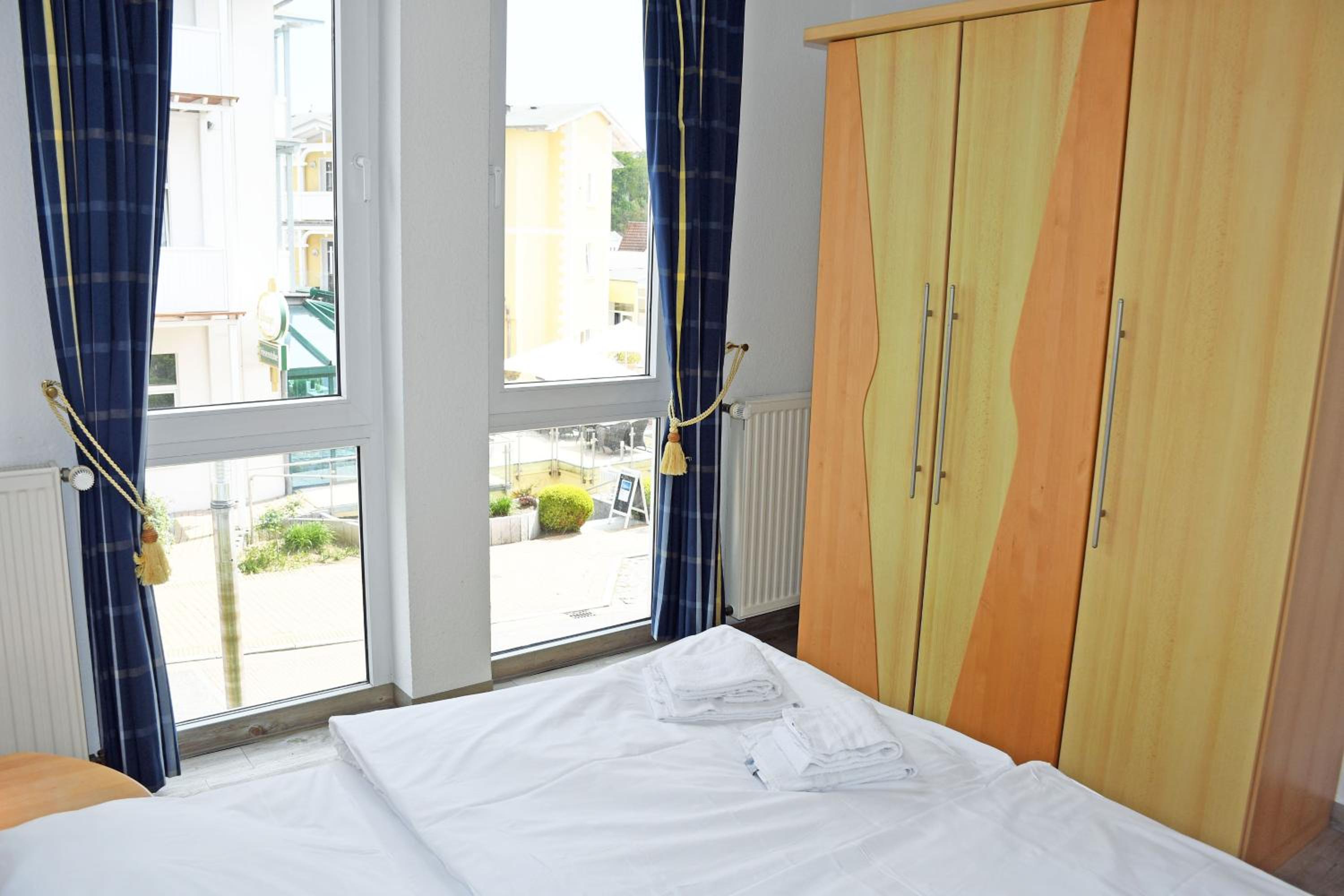 One-Bedroom Apartment with Balcony photo 2