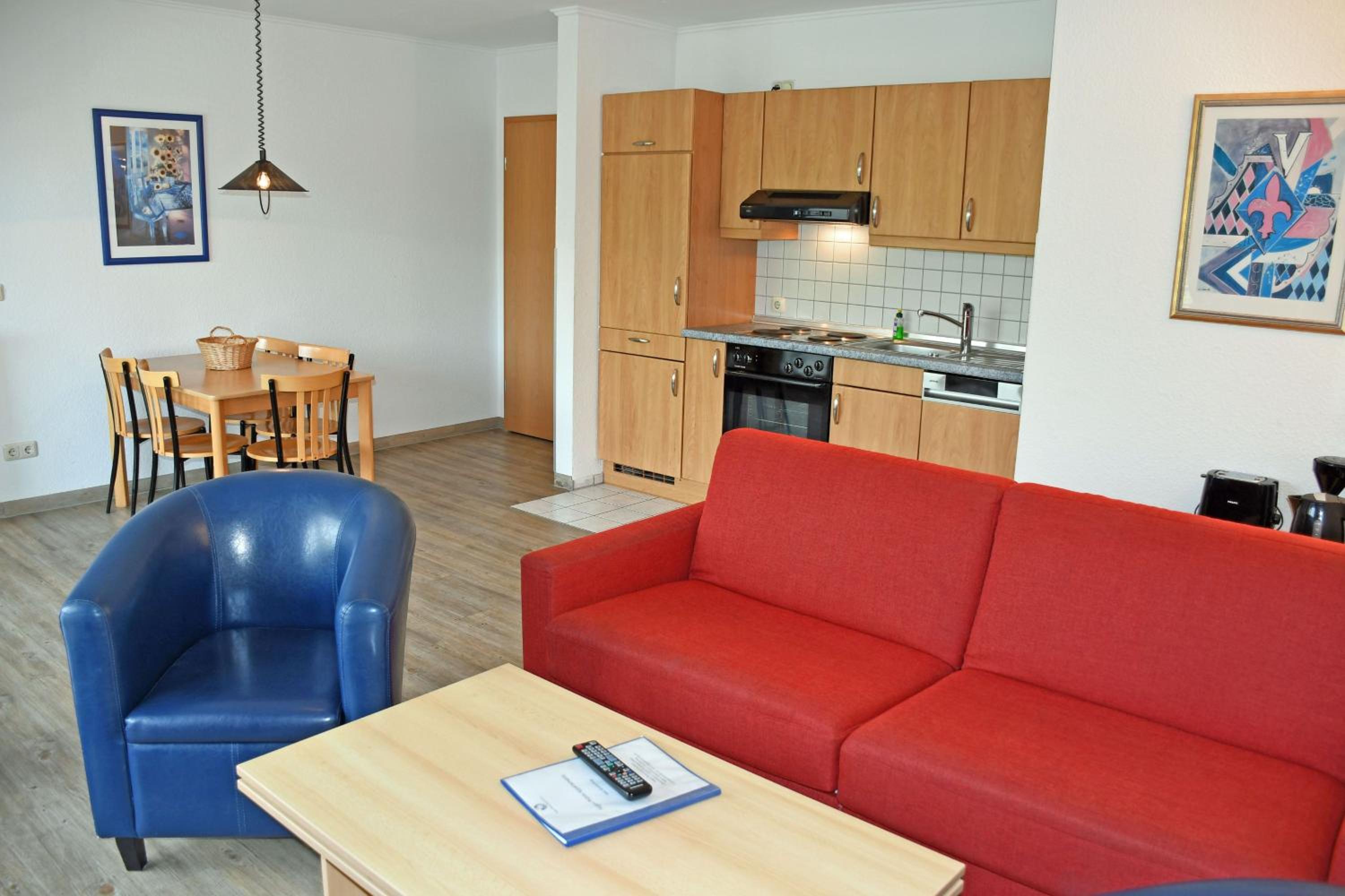 Two-Bedroom Apartment with Shower  photo 3