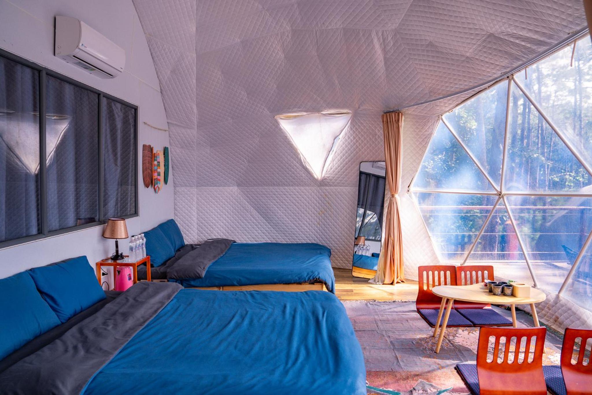 Quadruple Room with Private Bathroom - Photo 20