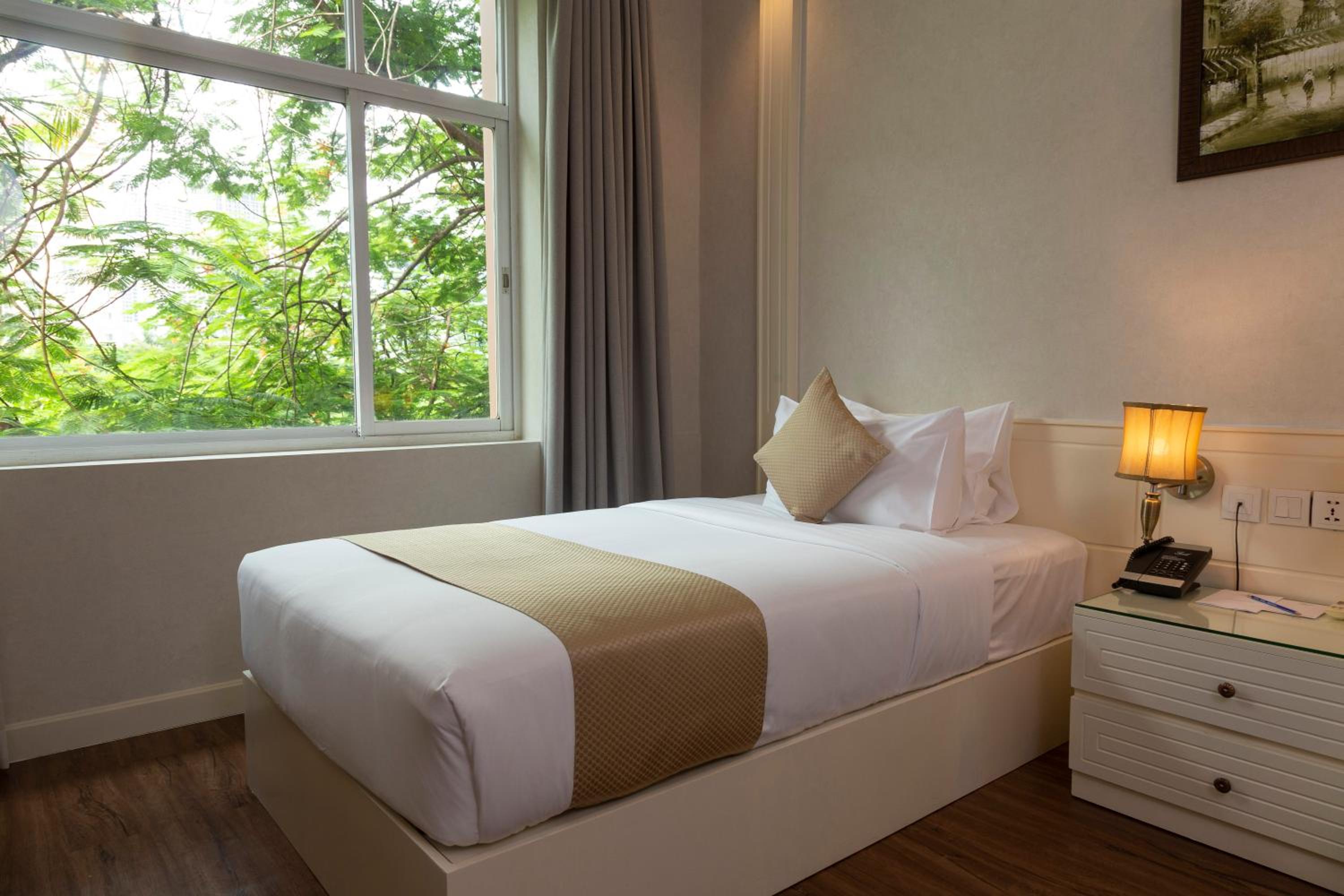 Deluxe Twin Room photo 3