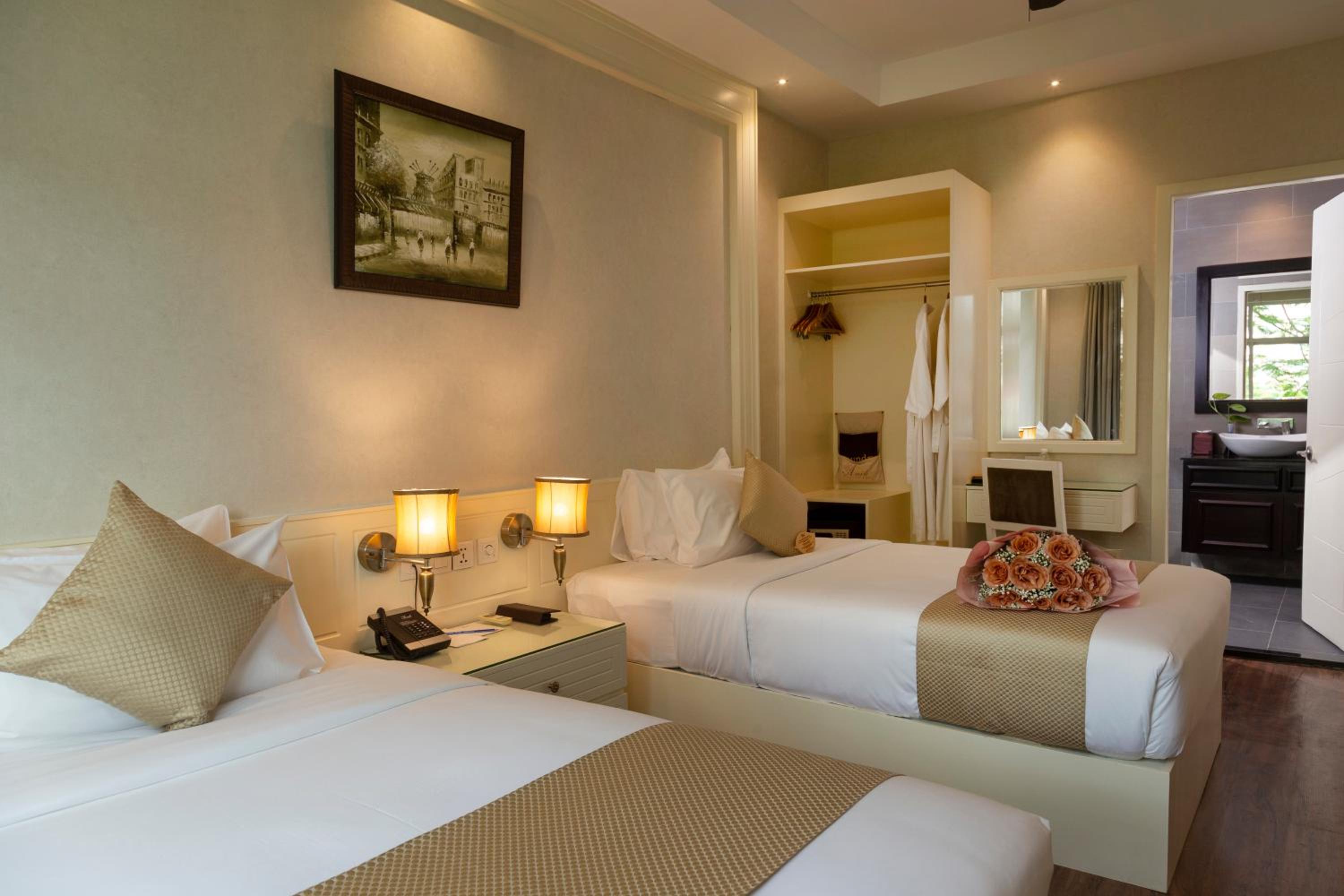 Deluxe Twin Room photo 2