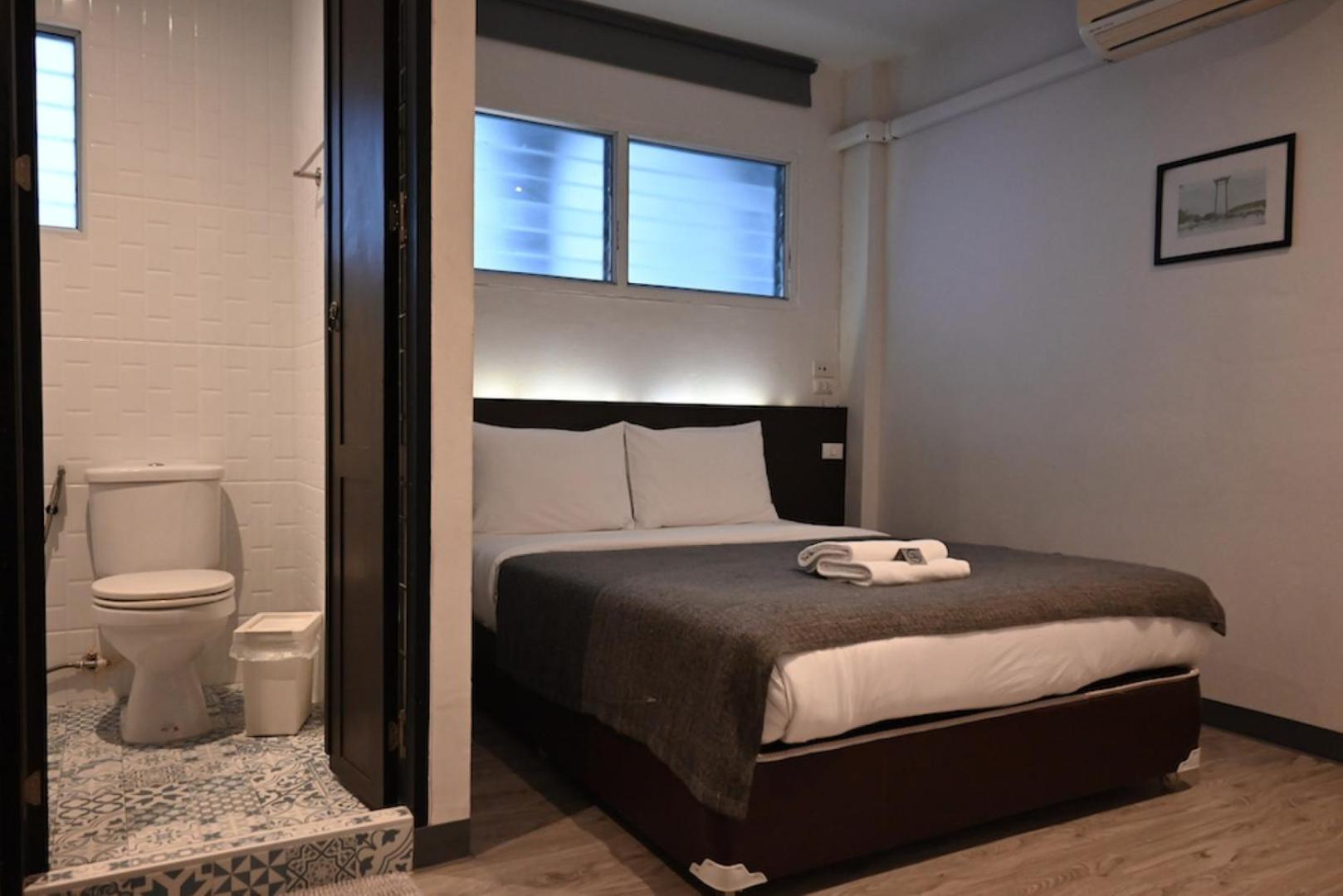 Budget Double Room photo 2