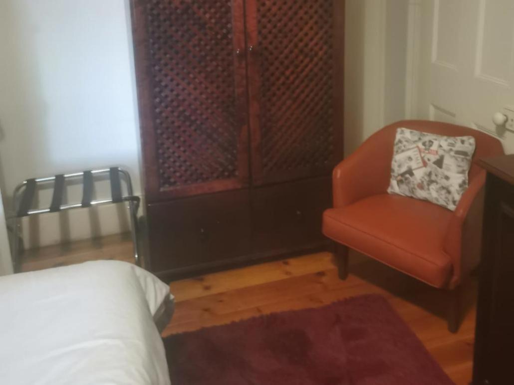 Standard Queen Room photo 3