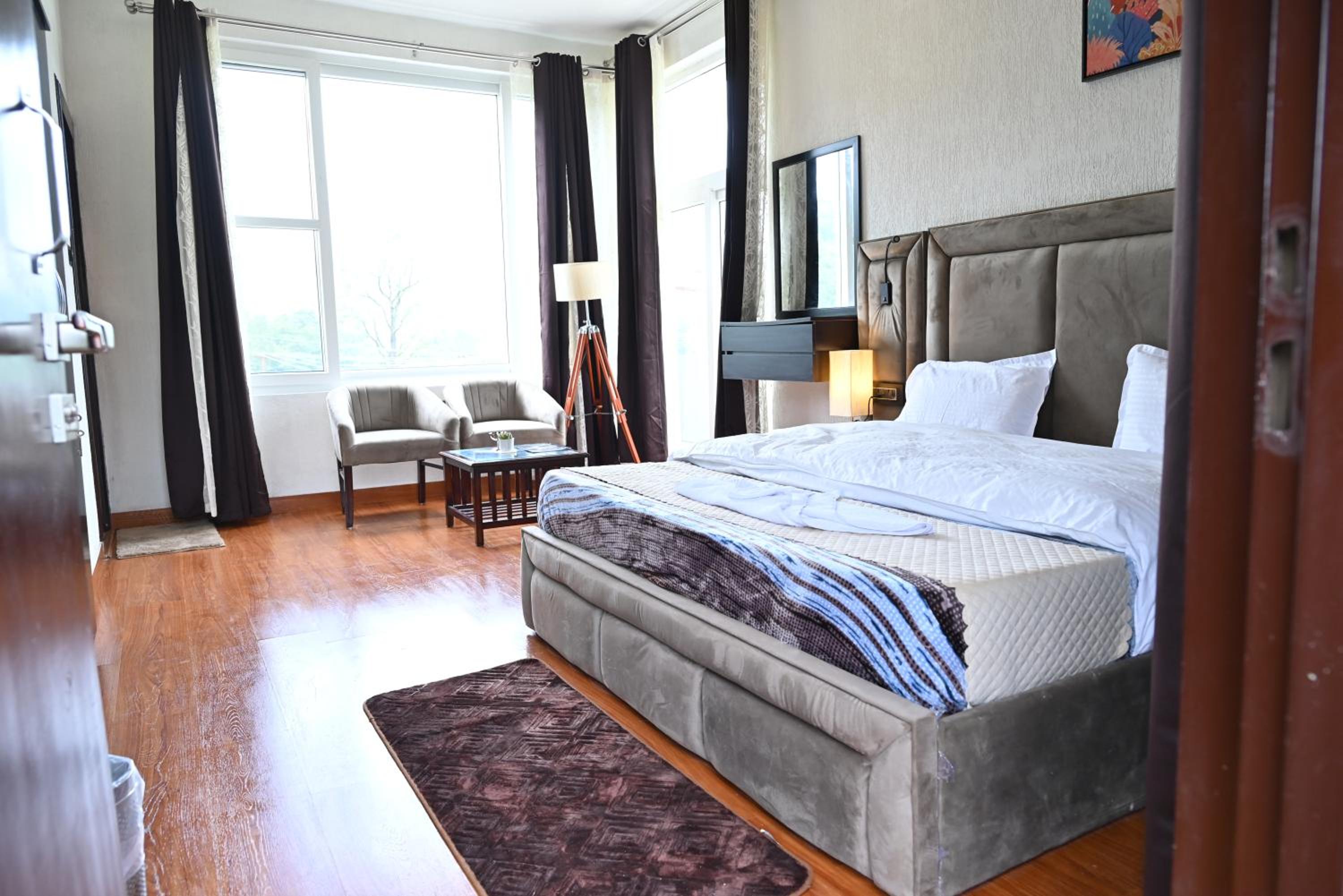 Double Room with Balcony photo 2