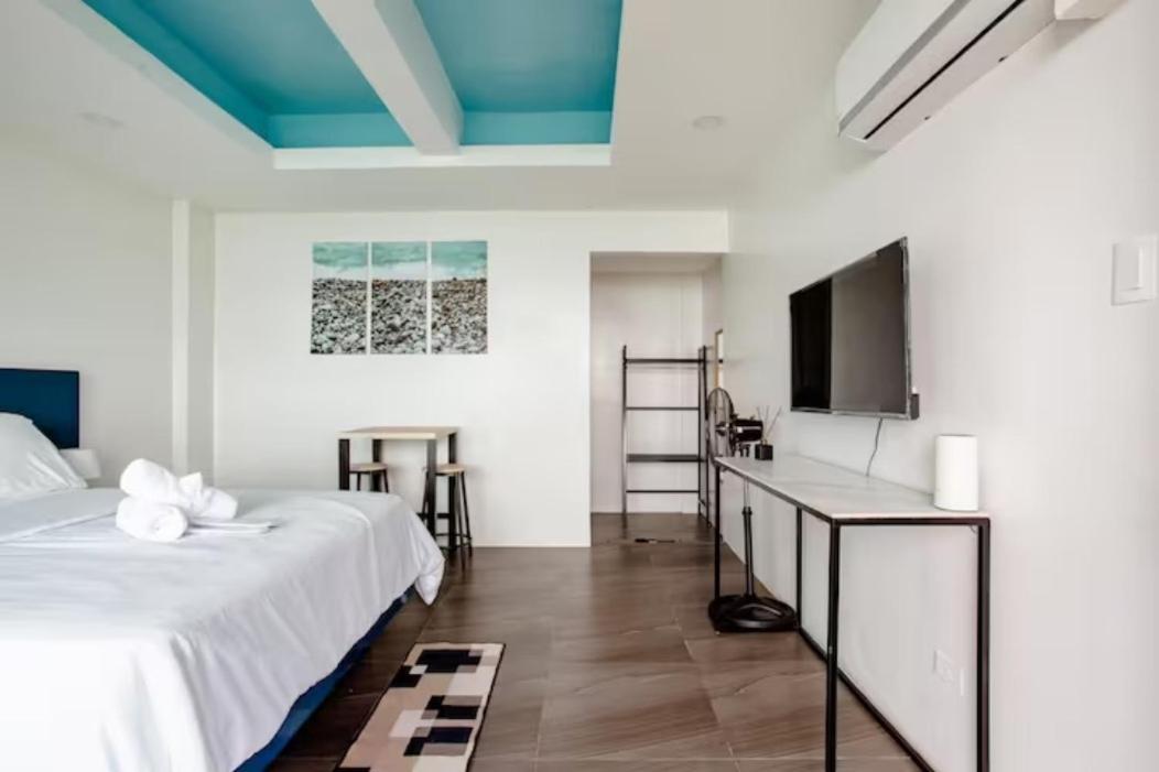 Double Room with Lake View