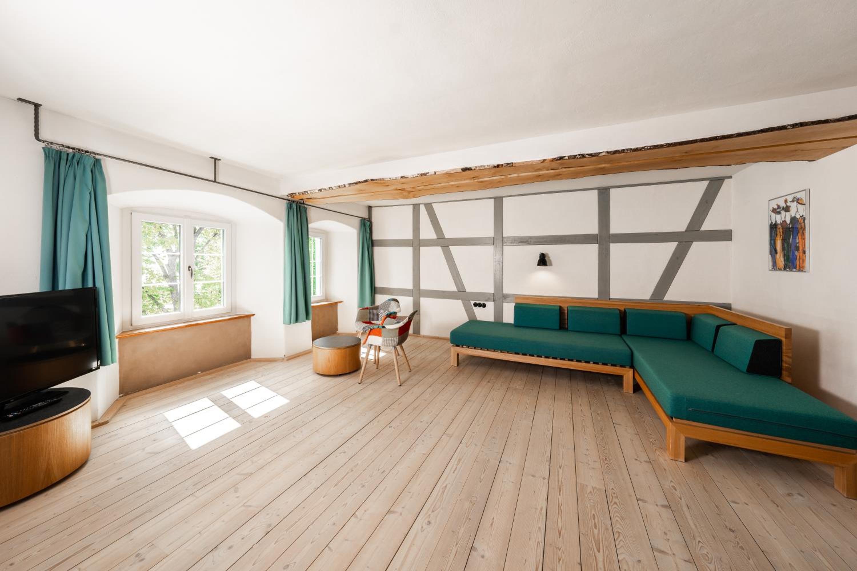 Montfort-Suite with Lake view - Photo 1