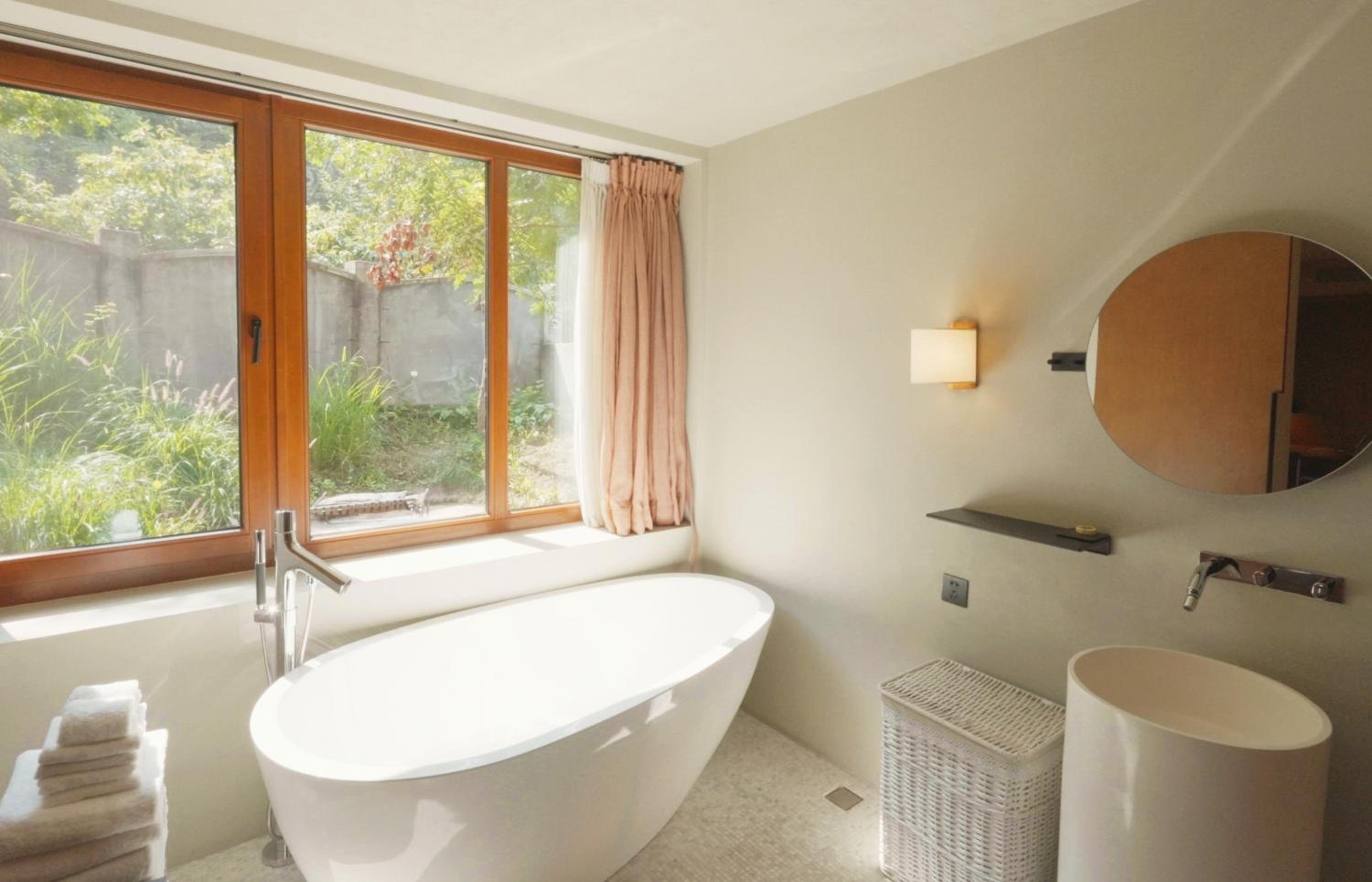Deluxe Suite photo 2